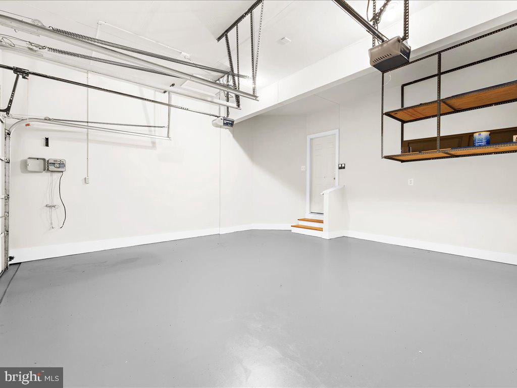 ASHBROOK - Residential