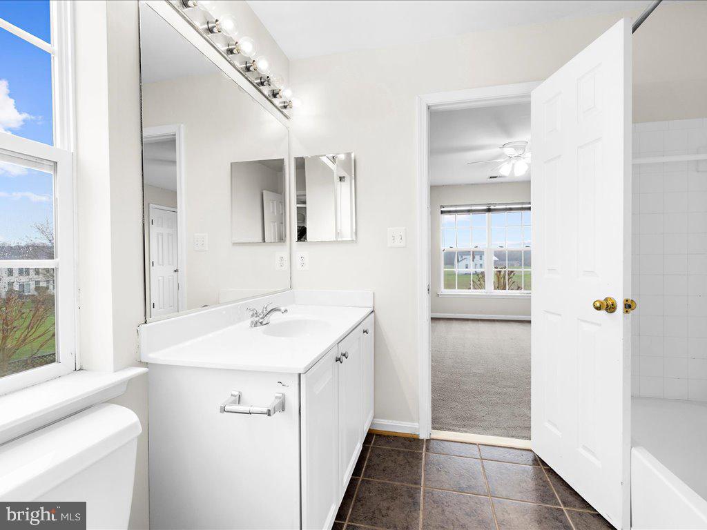 ASHBROOK - Residential