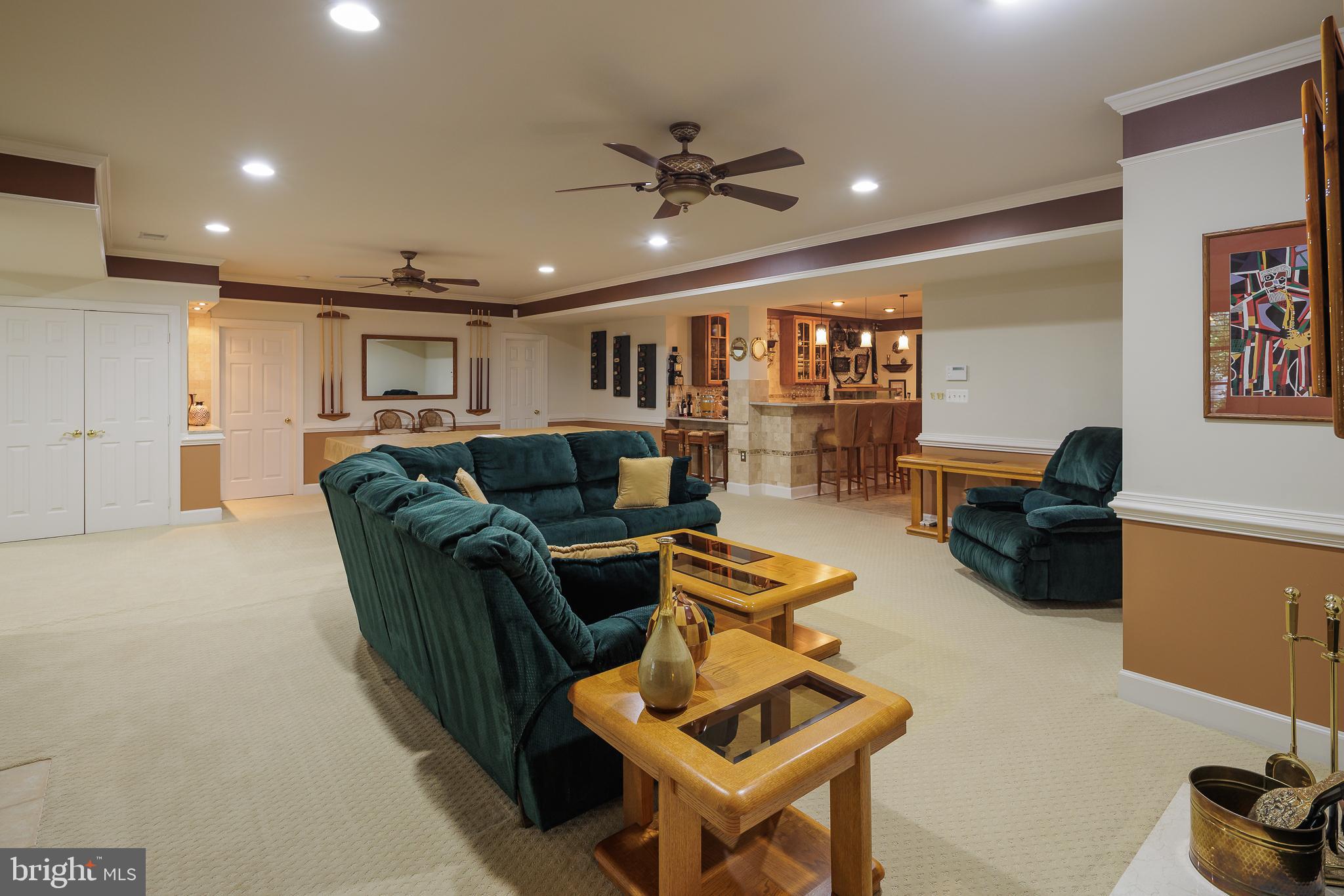 RIVER CREEK - Residential