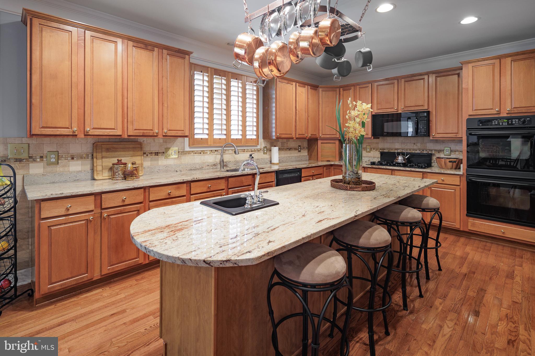 RIVER CREEK - Residential