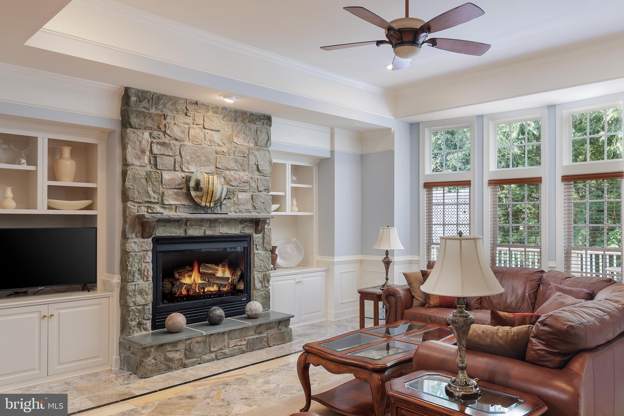 RIVER CREEK - Residential