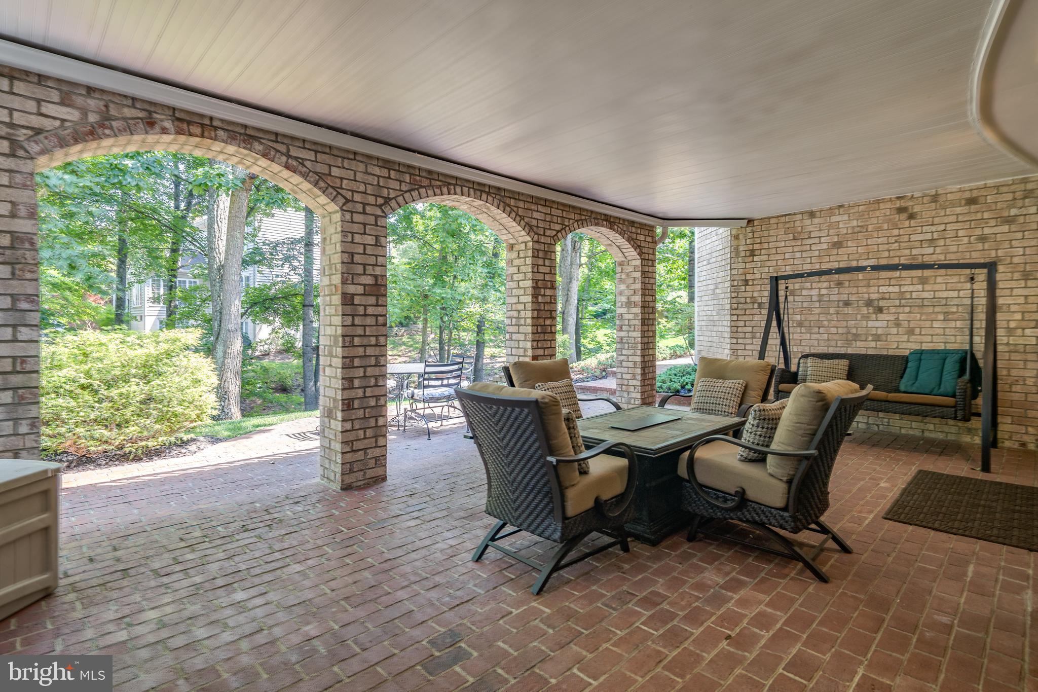 RIVER CREEK - Residential