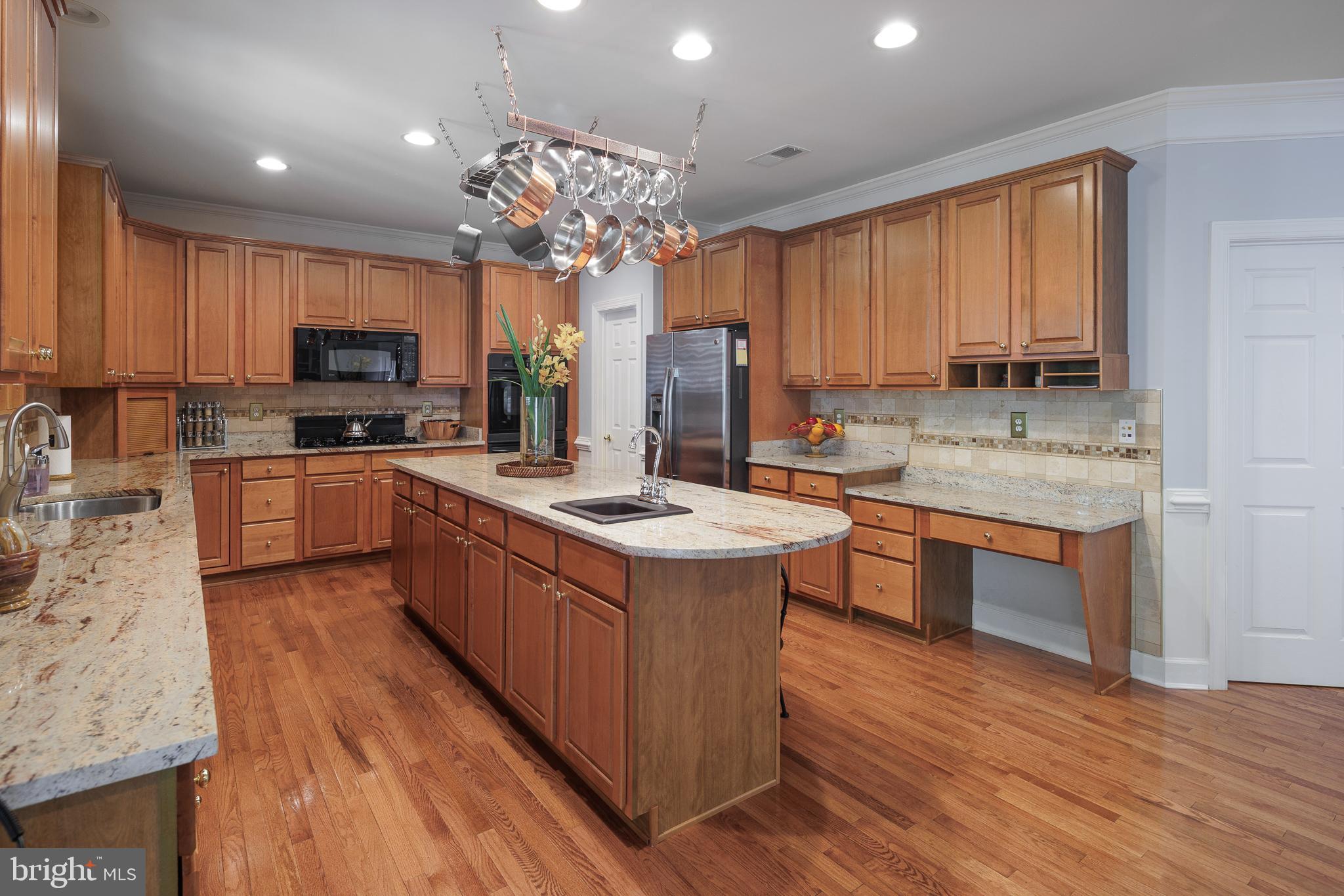 RIVER CREEK - Residential