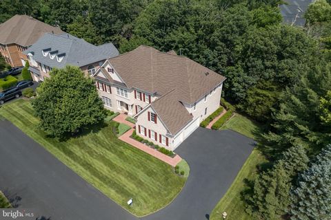 18256 SHINNIECOCK HILLS PLACE LEESBURG VA 20176