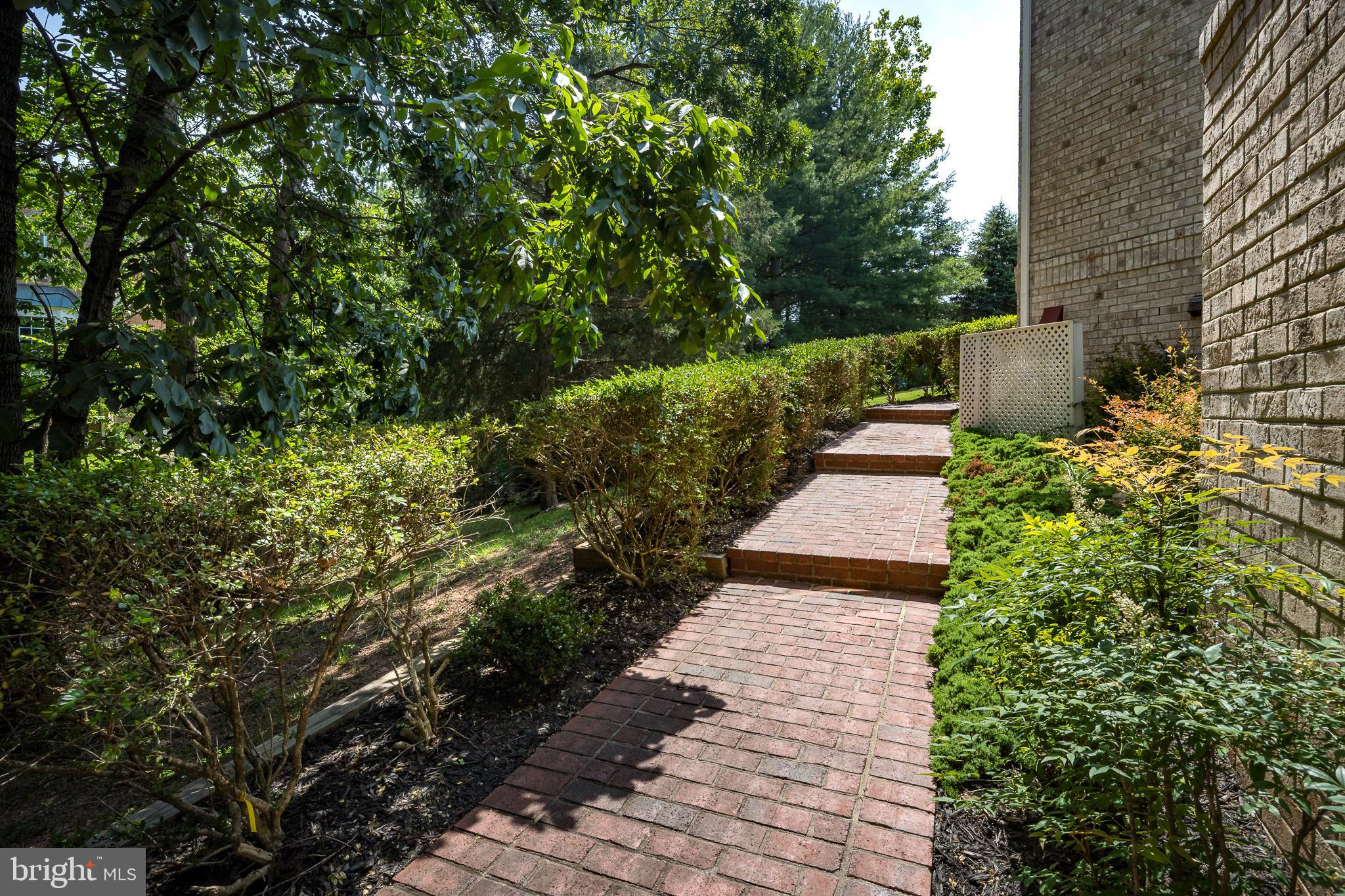 RIVER CREEK - Residential