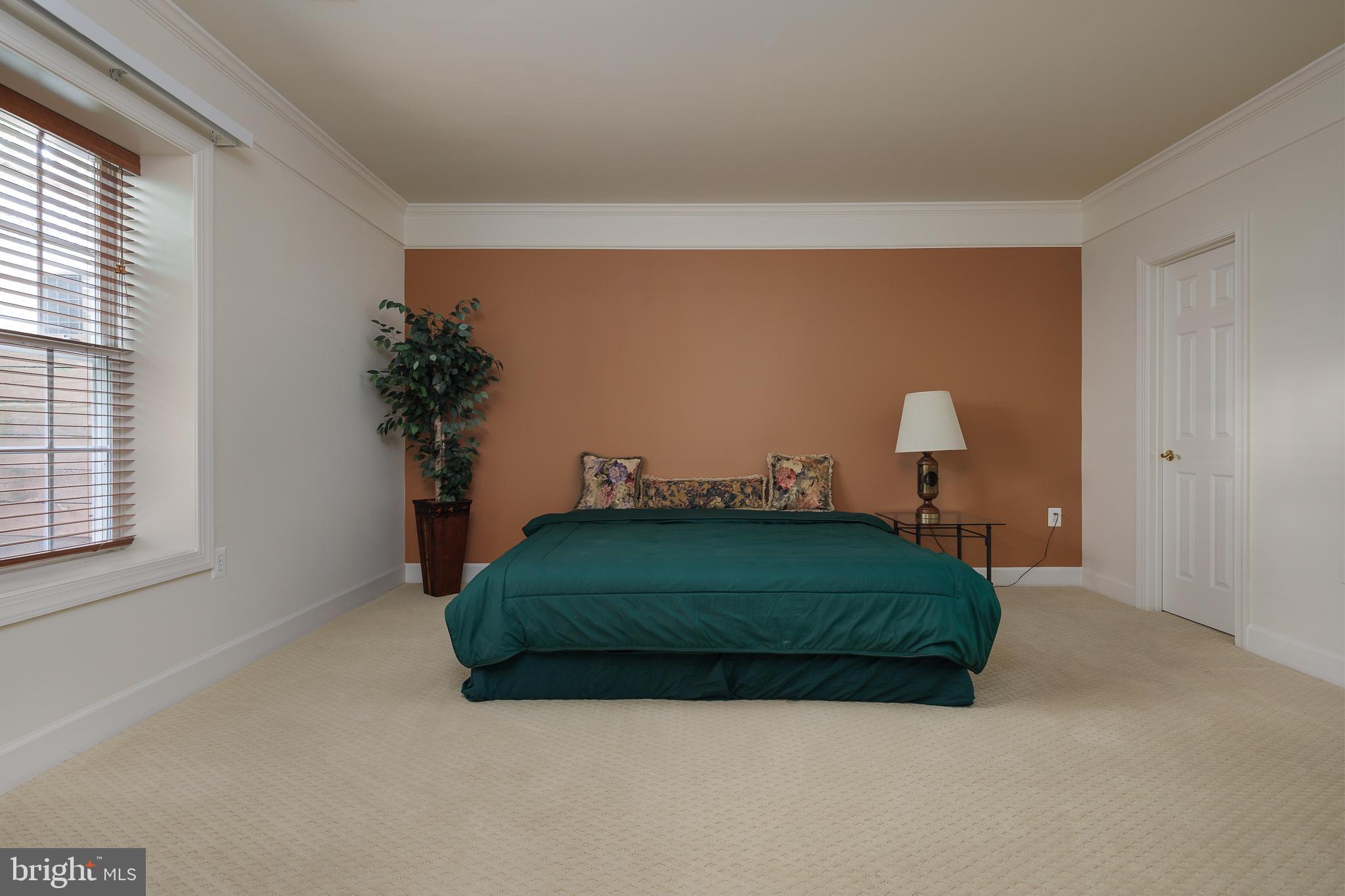 RIVER CREEK - Residential