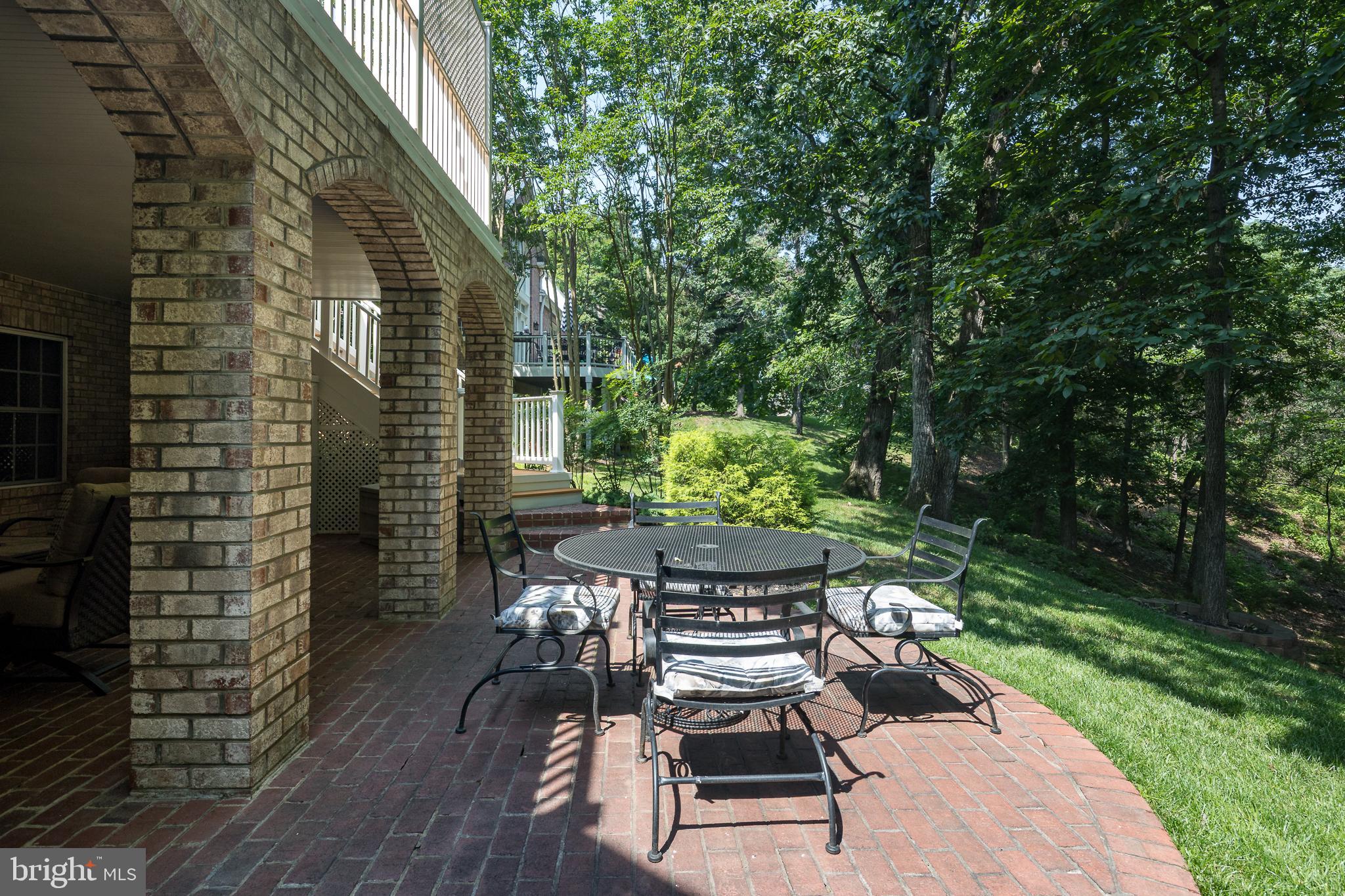 RIVER CREEK - Residential