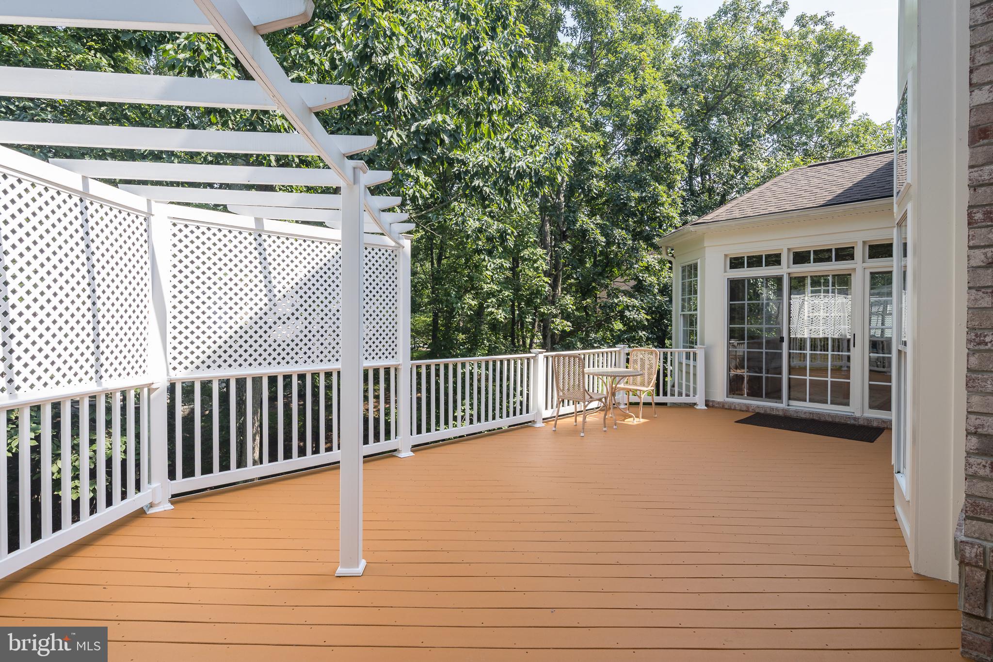 RIVER CREEK - Residential