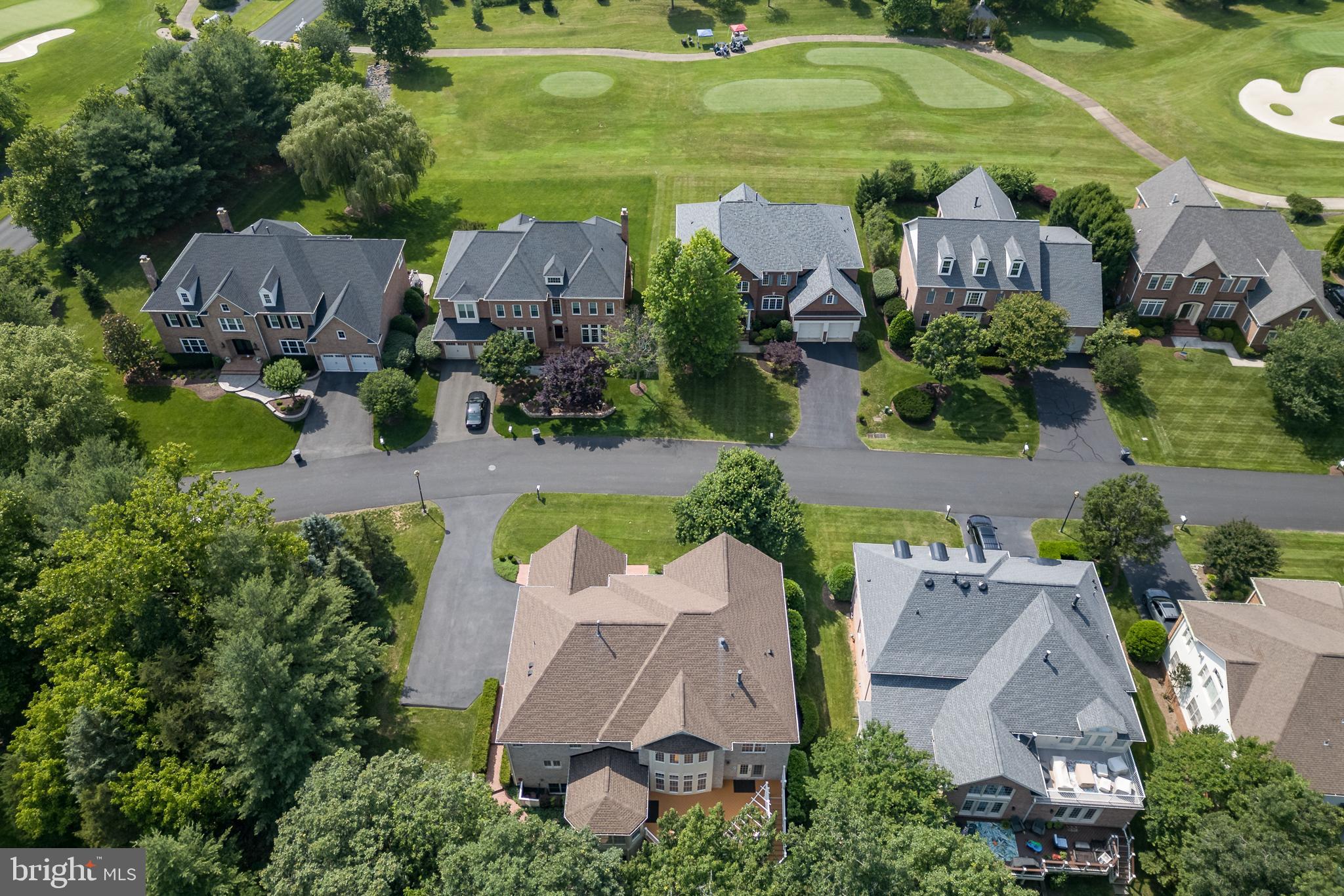 RIVER CREEK - Residential