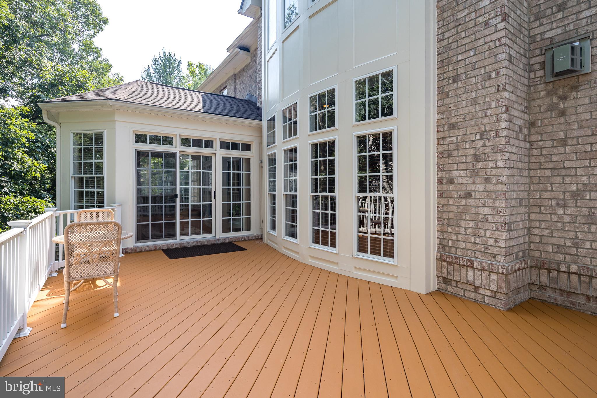 RIVER CREEK - Residential