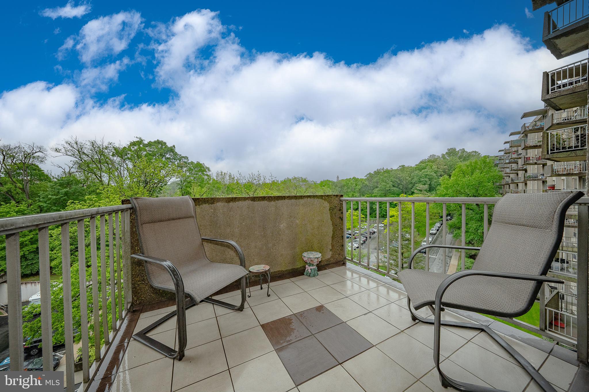 GREEN HILL - Residential