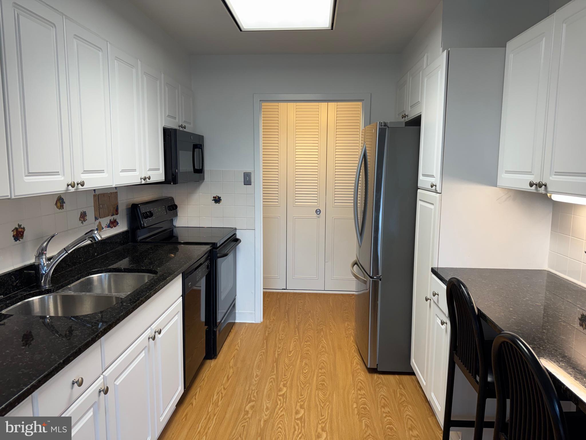 GREEN HILL - Residential