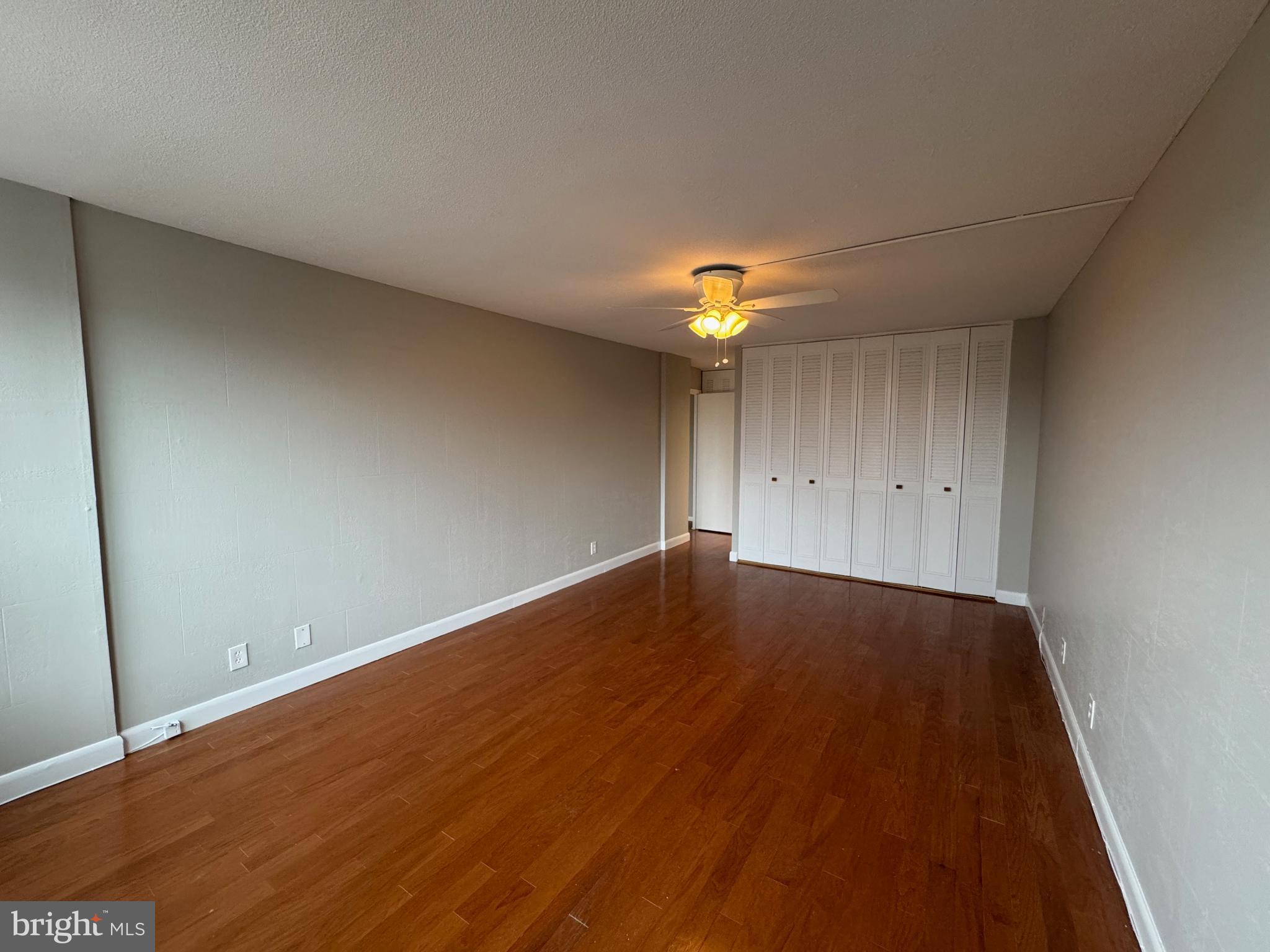 GREEN HILL - Residential