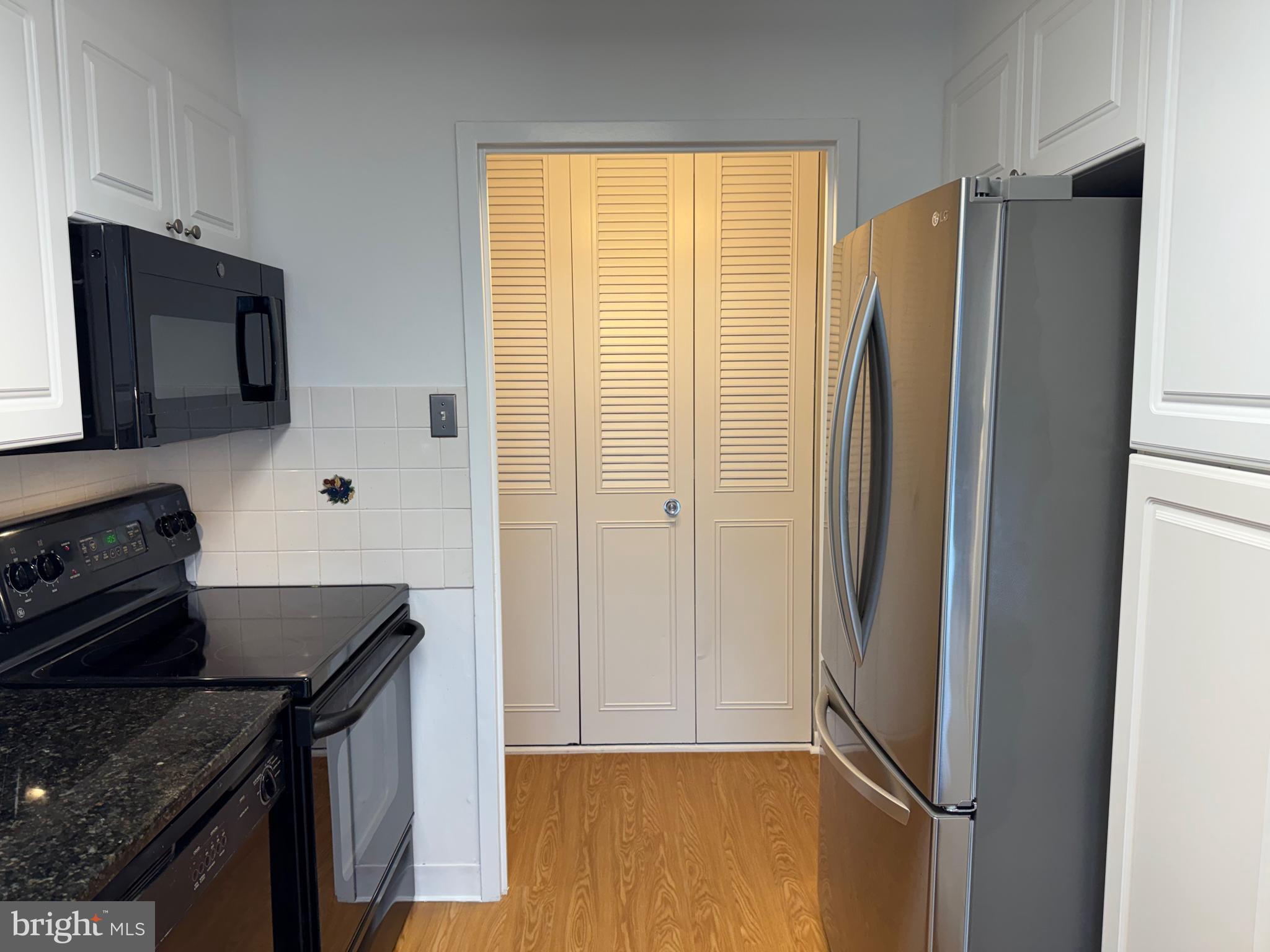 GREEN HILL - Residential