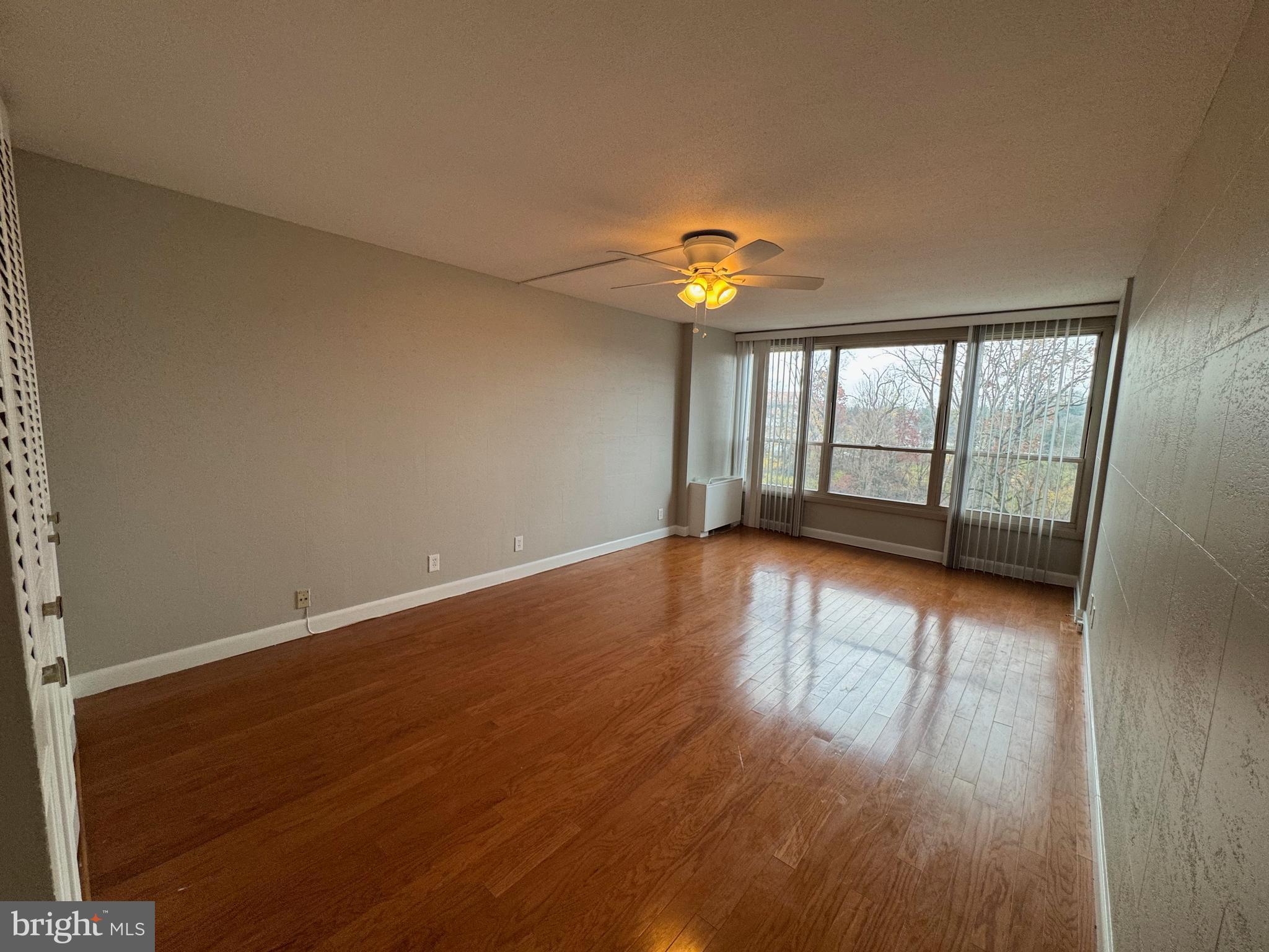 GREEN HILL - Residential