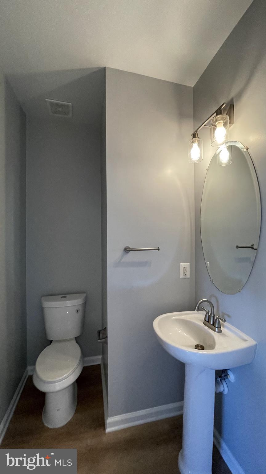 VILLAGE OF IDLEWILD - Residential Lease