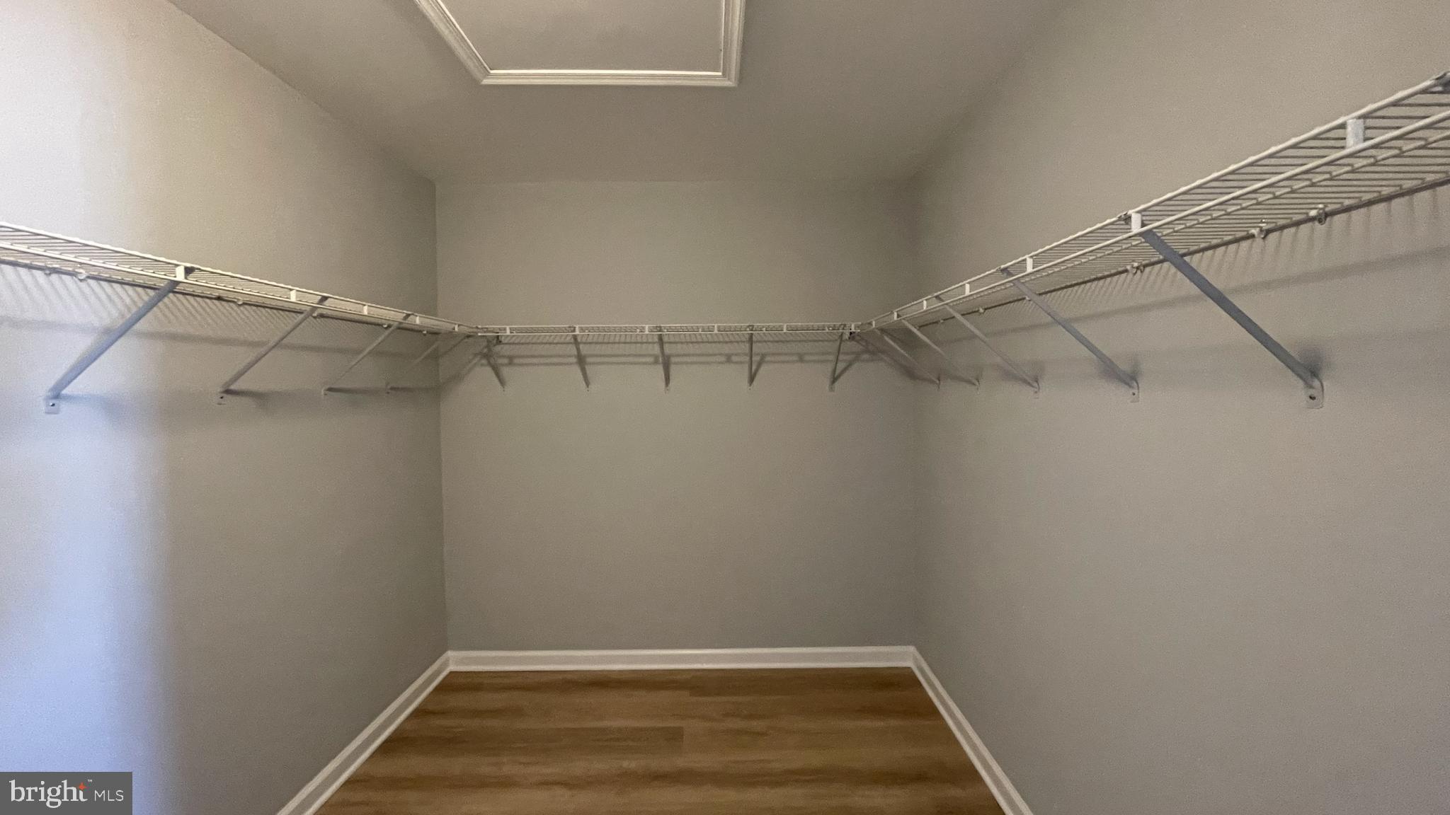 VILLAGE OF IDLEWILD - Residential Lease