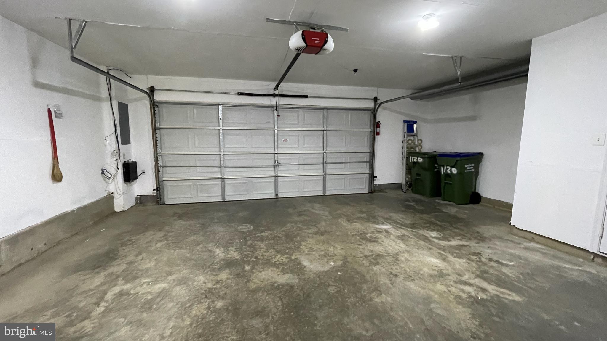 VILLAGE OF IDLEWILD - Residential Lease