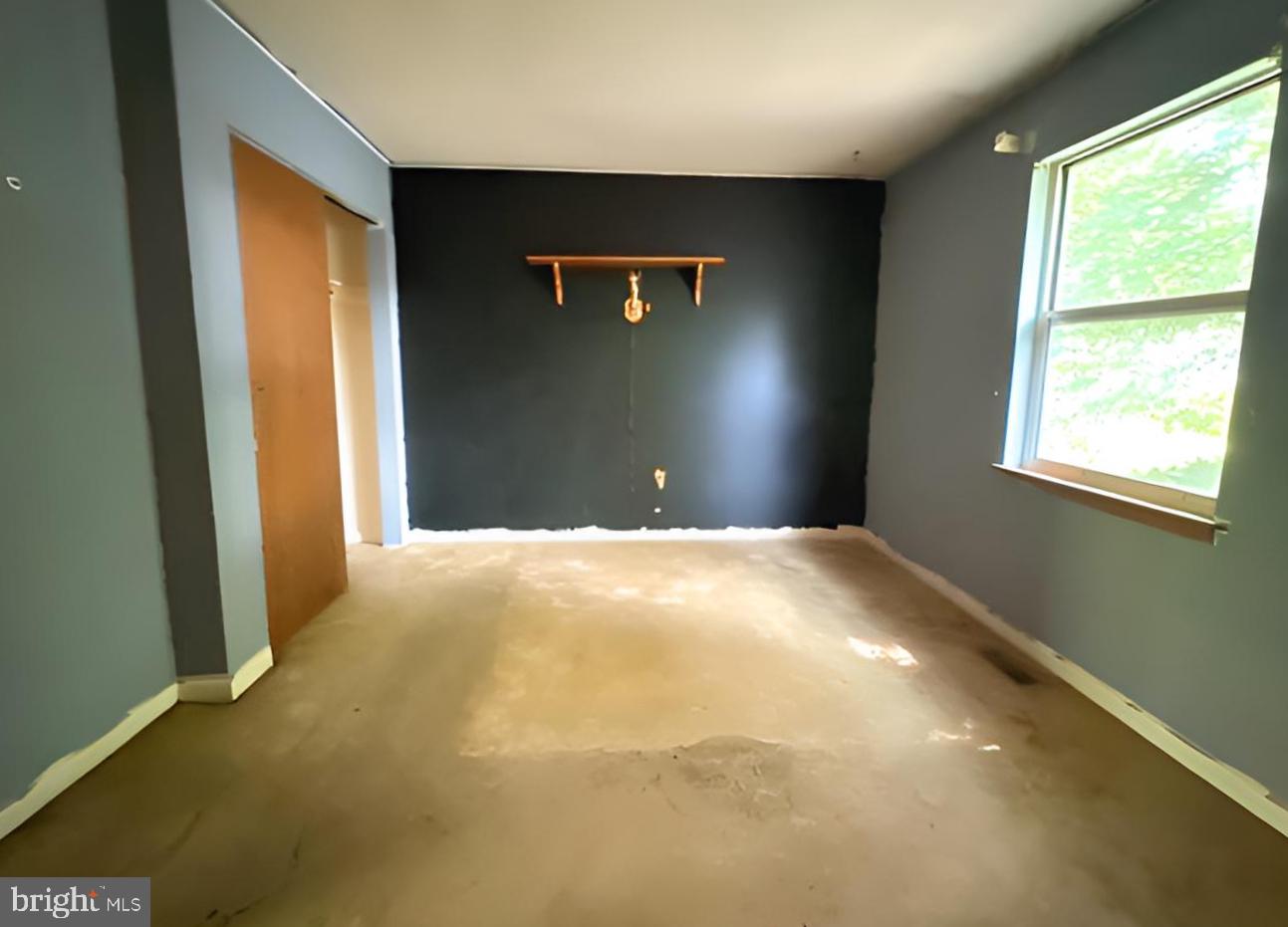 CATONSVILLE MANOR - Residential