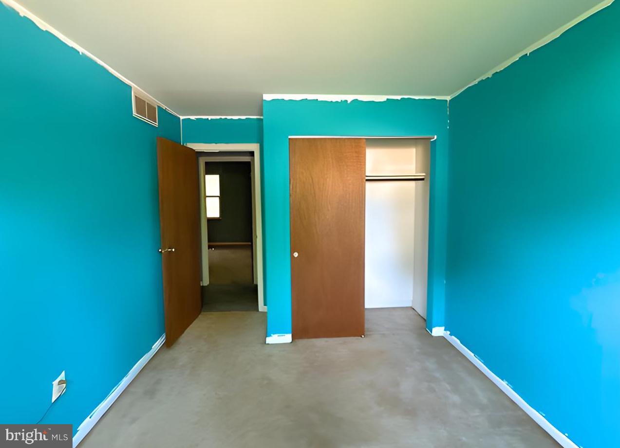 CATONSVILLE MANOR - Residential