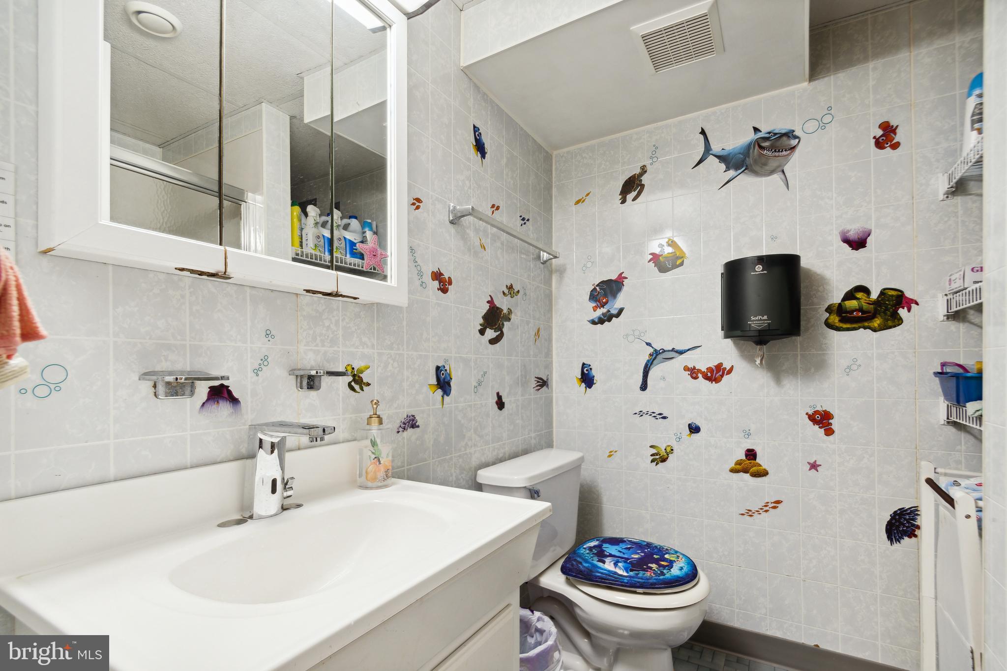 MANOR WOODS - Residential