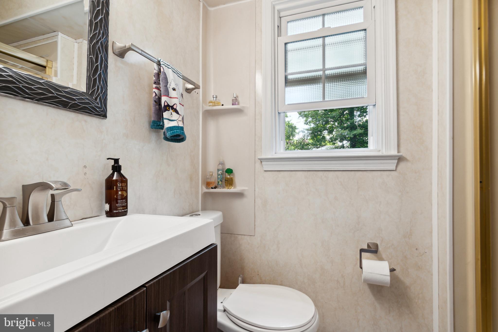 MANOR WOODS - Residential