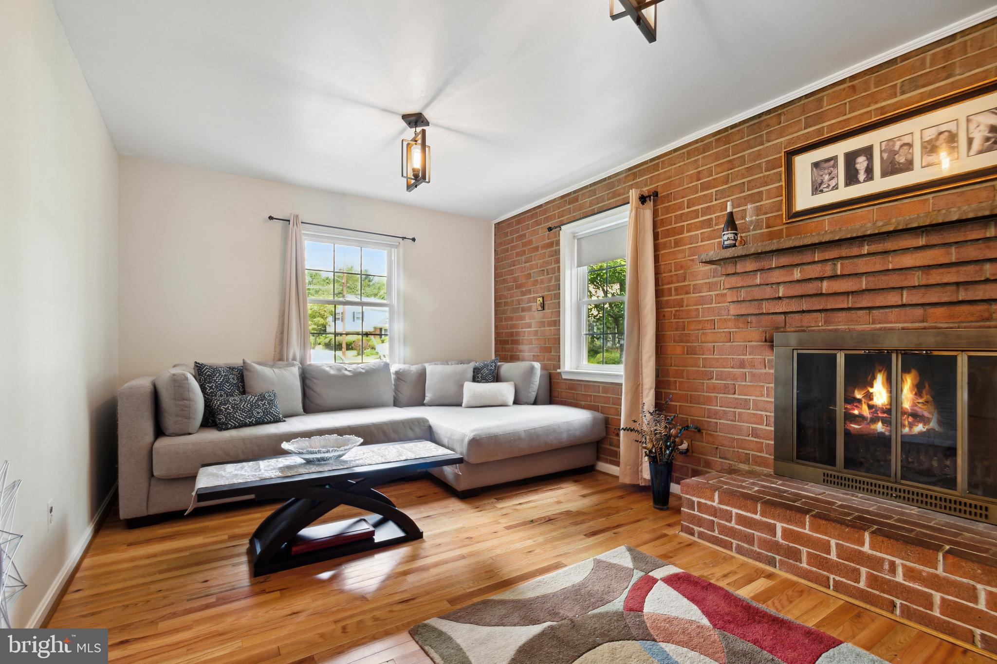 MANOR WOODS - Residential