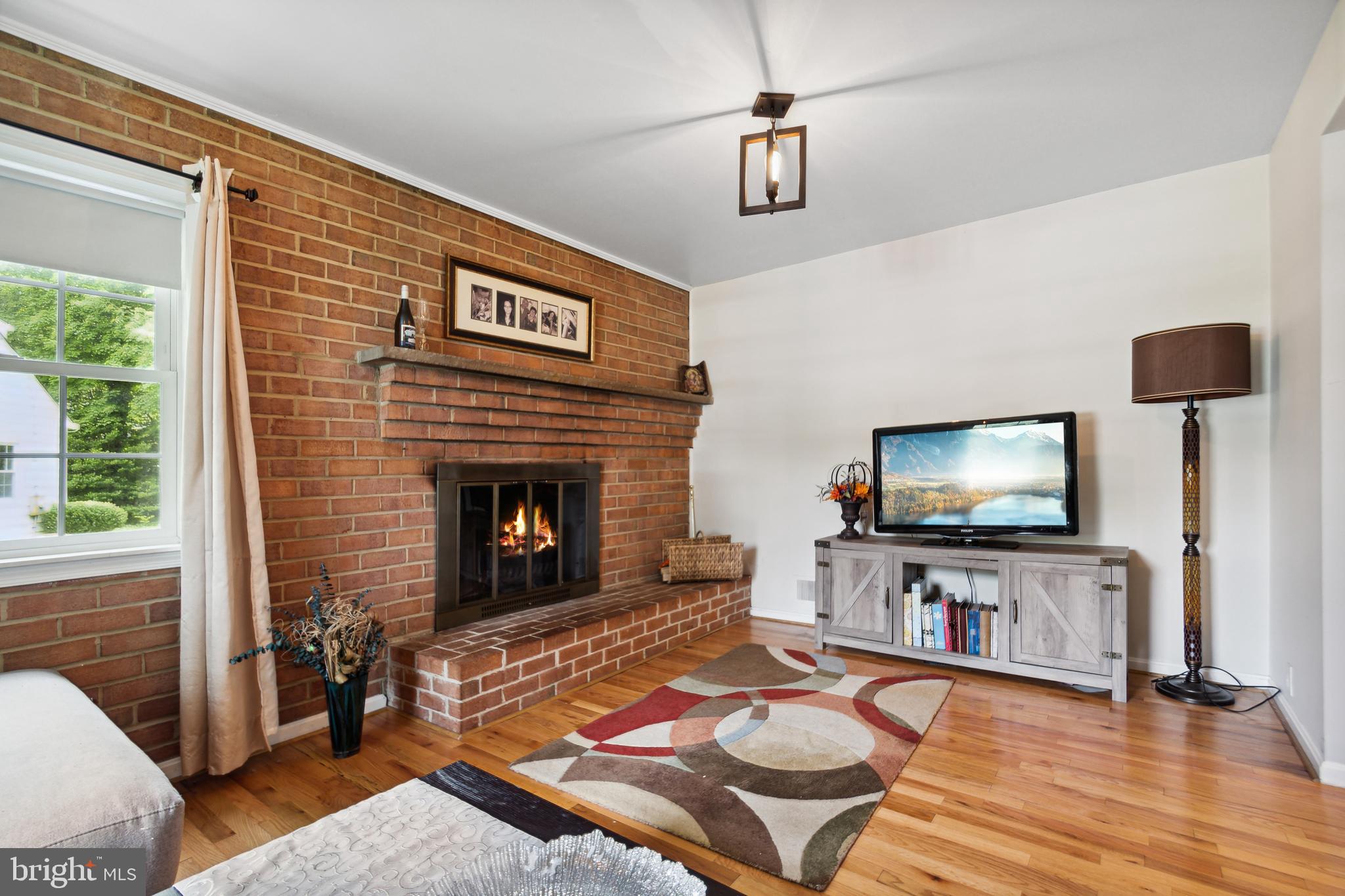 MANOR WOODS - Residential