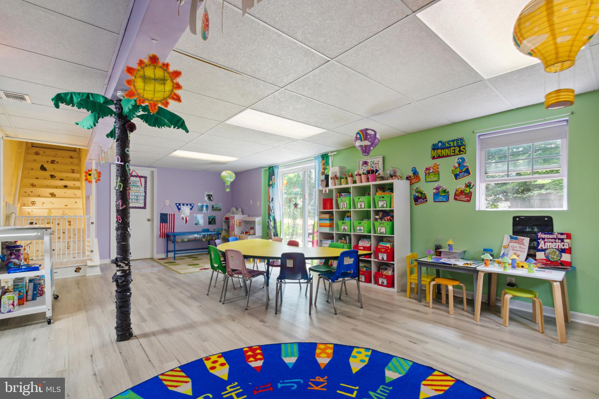 MANOR WOODS - Residential