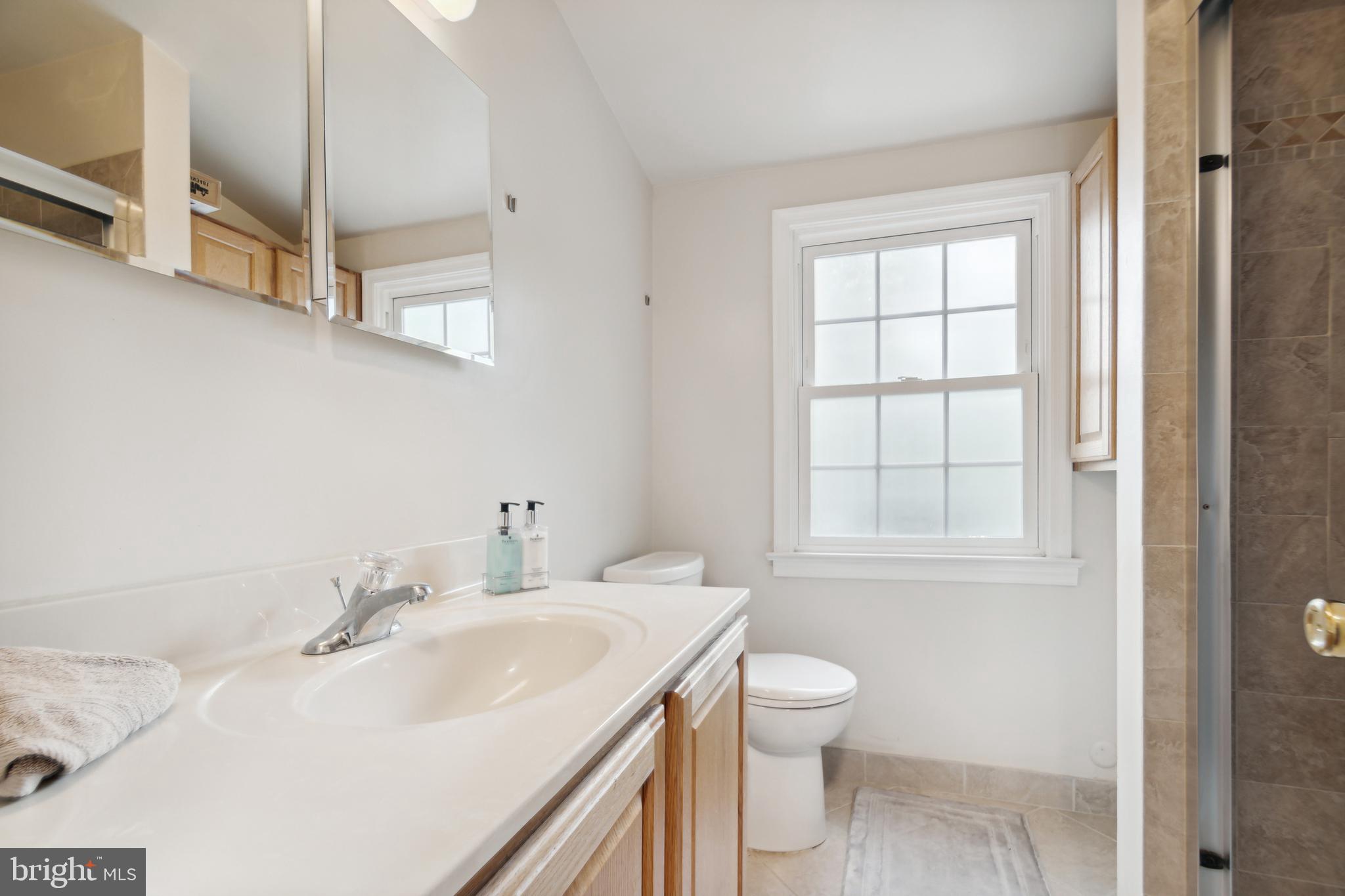 MANOR WOODS - Residential