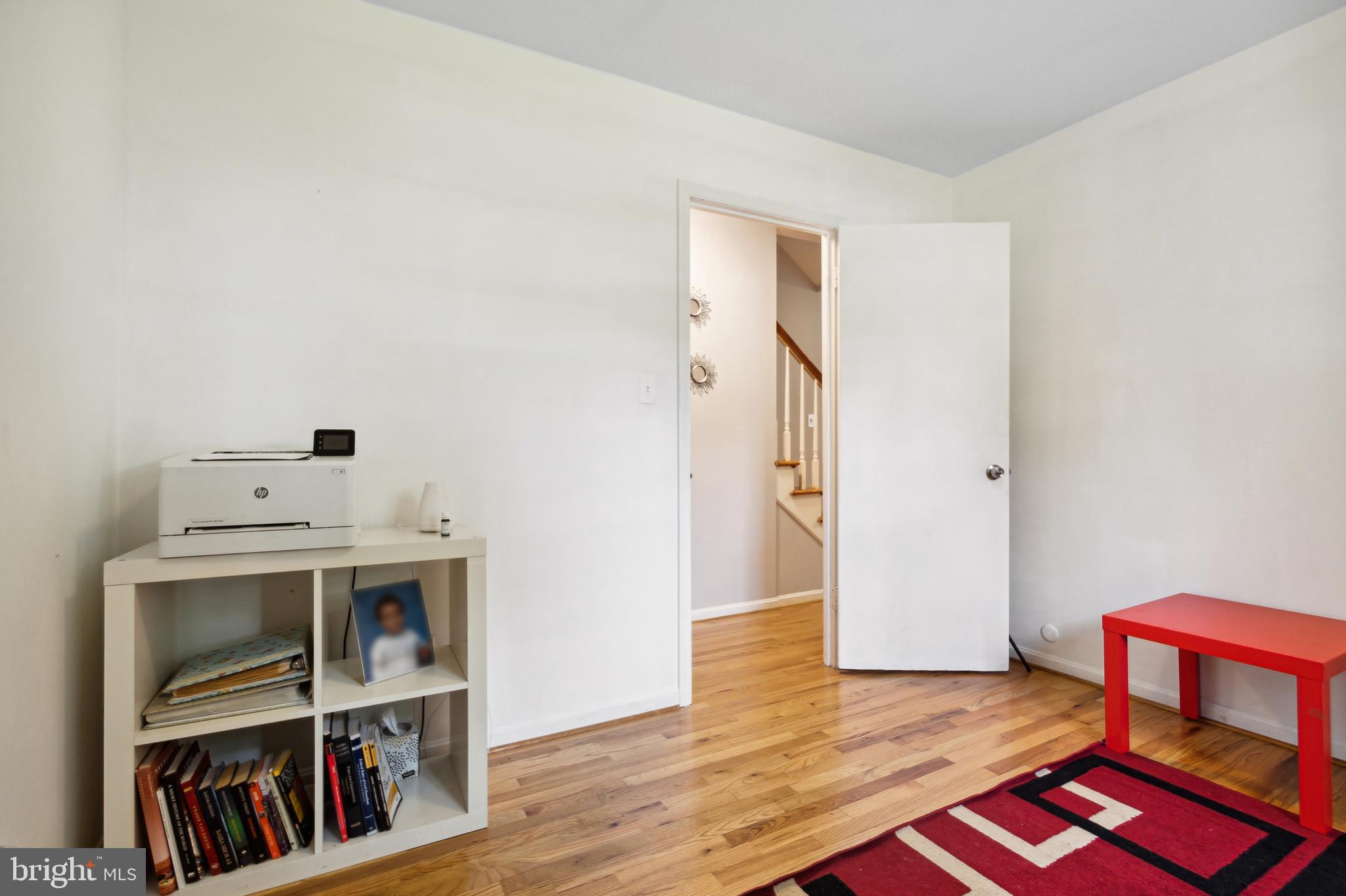 MANOR WOODS - Residential