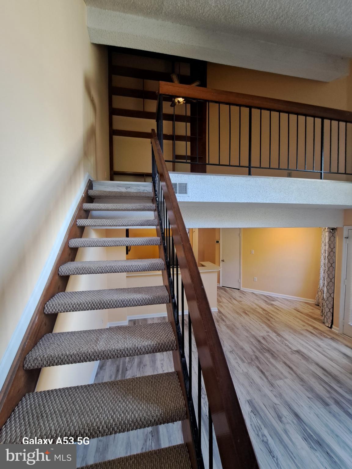 THE TIERS OF LAUREL LAKE - Residential Lease