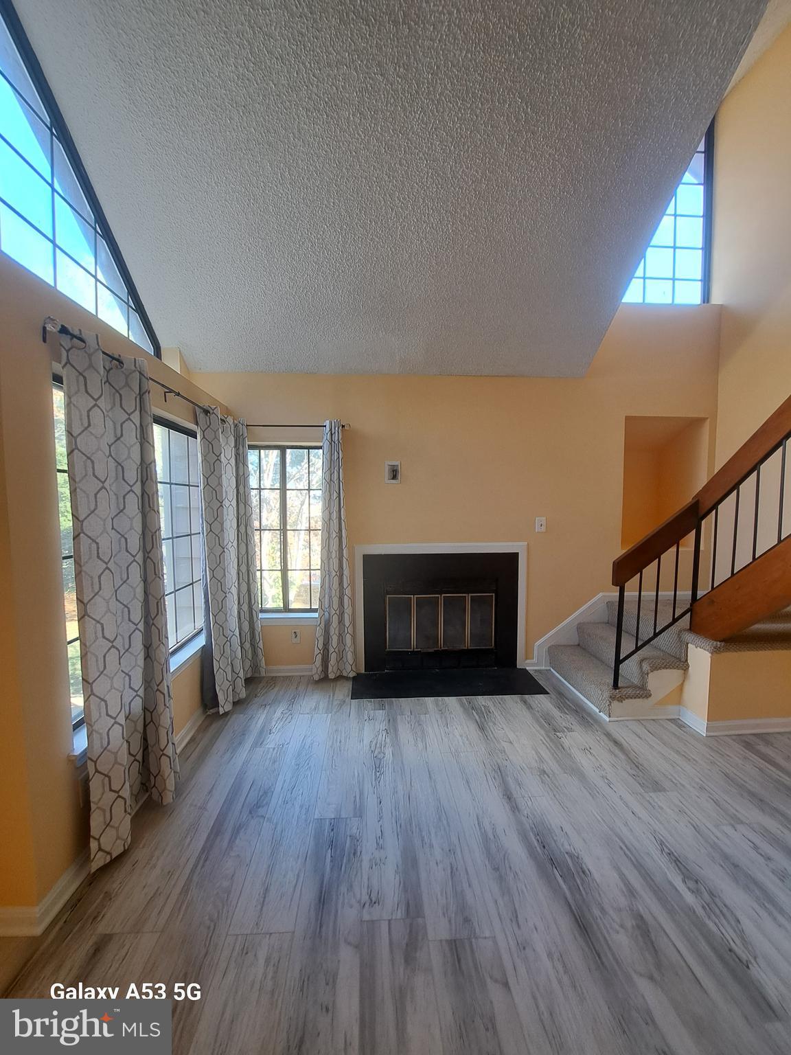 THE TIERS OF LAUREL LAKE - Residential Lease