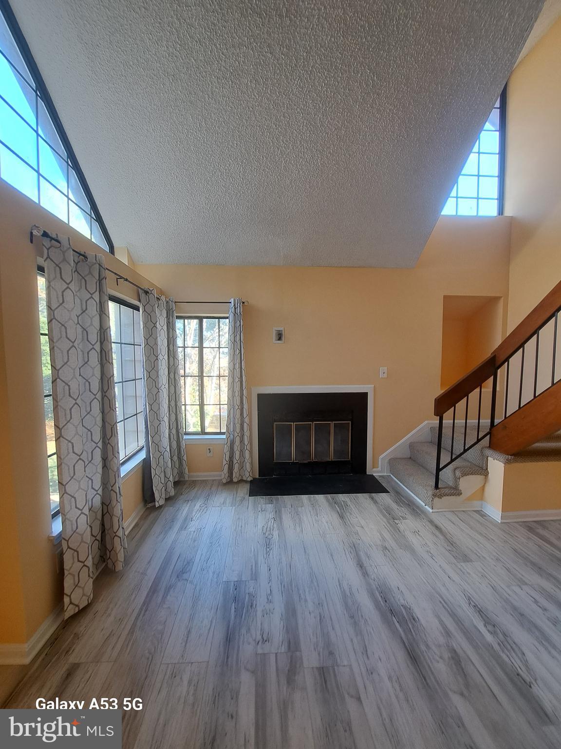 THE TIERS OF LAUREL LAKE - Residential Lease