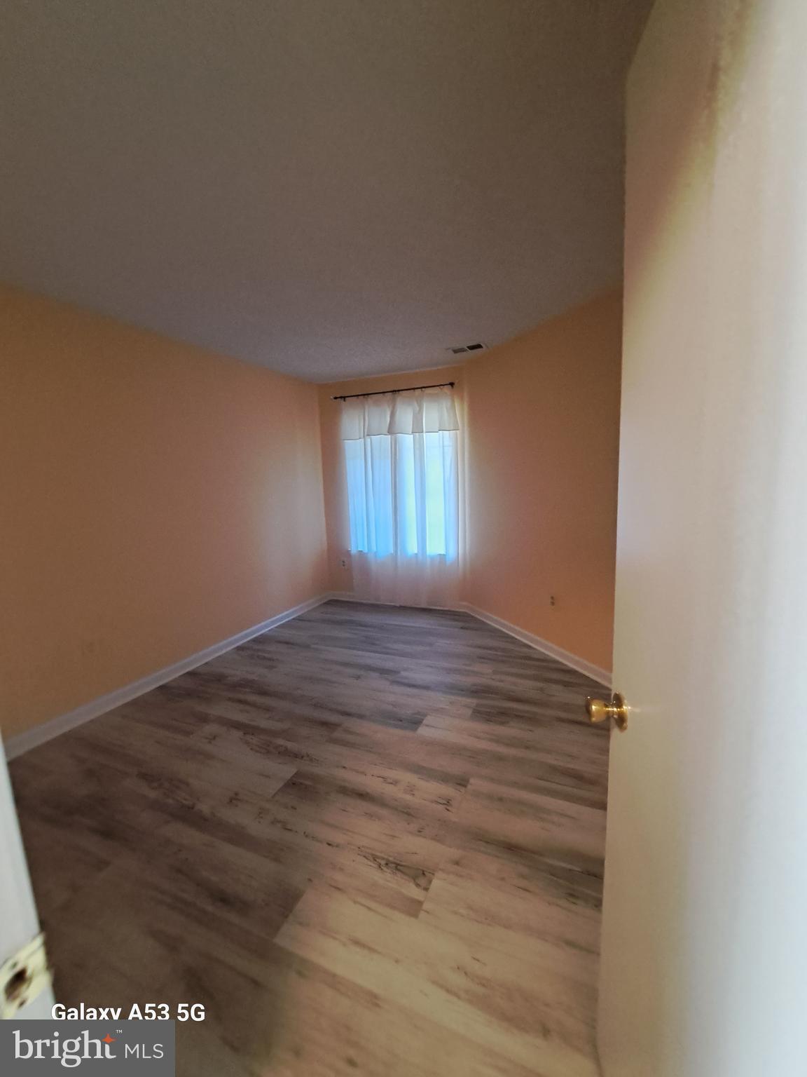 THE TIERS OF LAUREL LAKE - Residential Lease