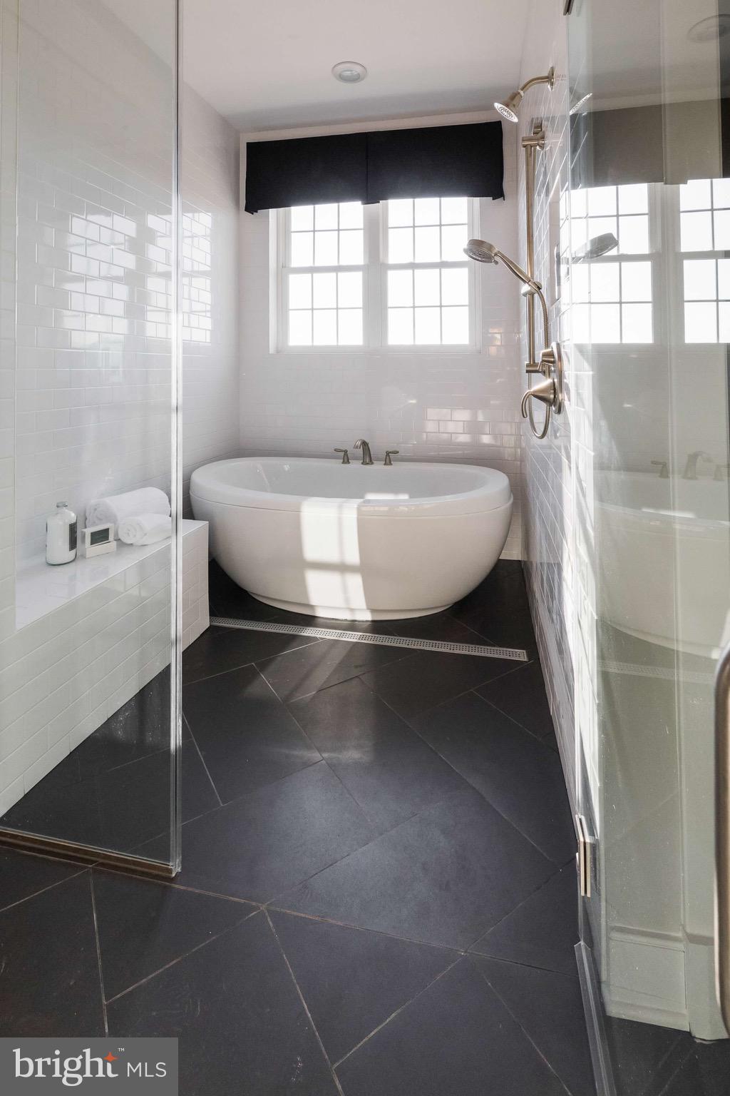 BULLE ROCK - Residential