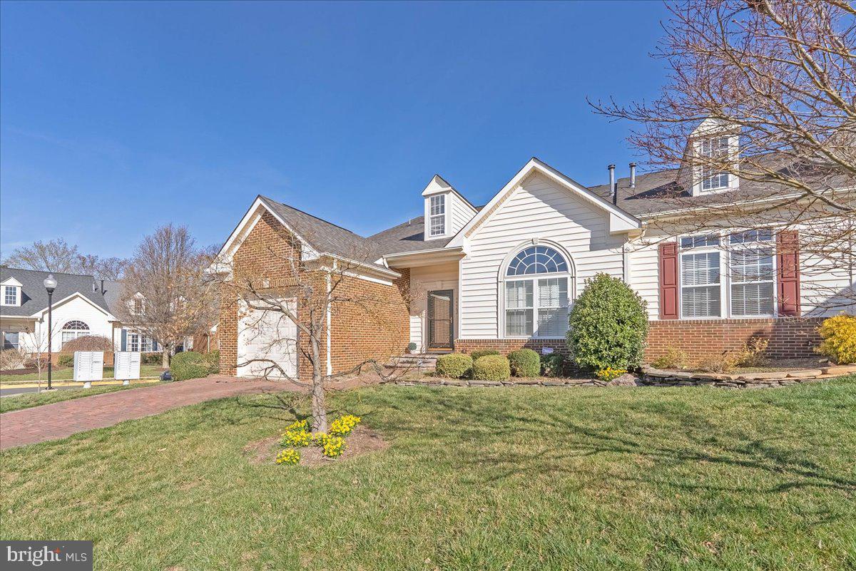 ASHBURN VILLAGE - Residential Lease