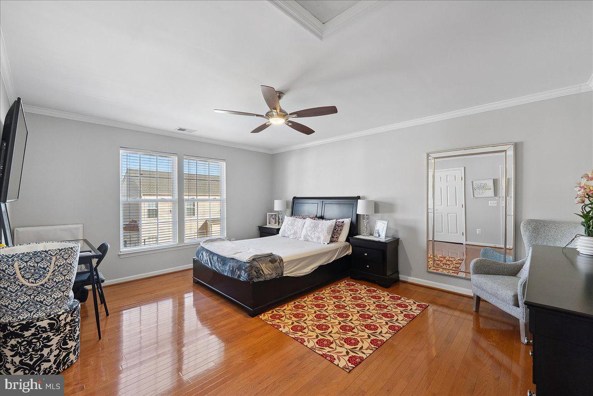 ASHBURN VILLAGE - Residential Lease