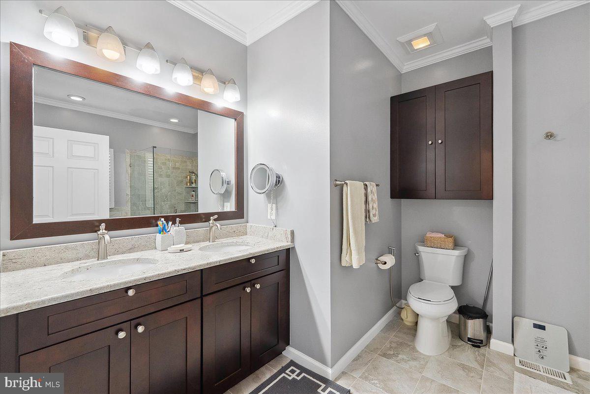 ASHBURN VILLAGE - Residential Lease