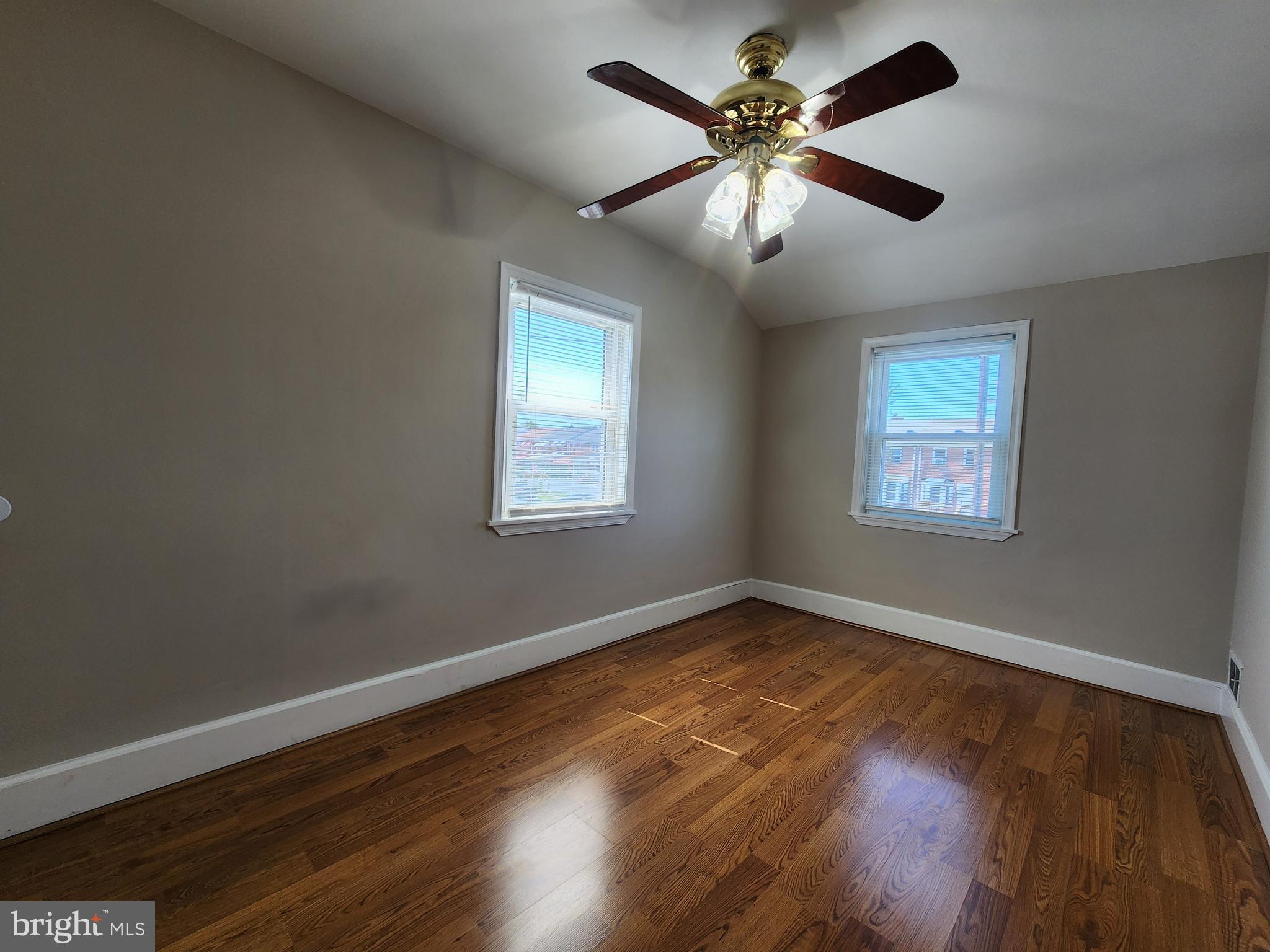 DUNDALK - Residential Lease