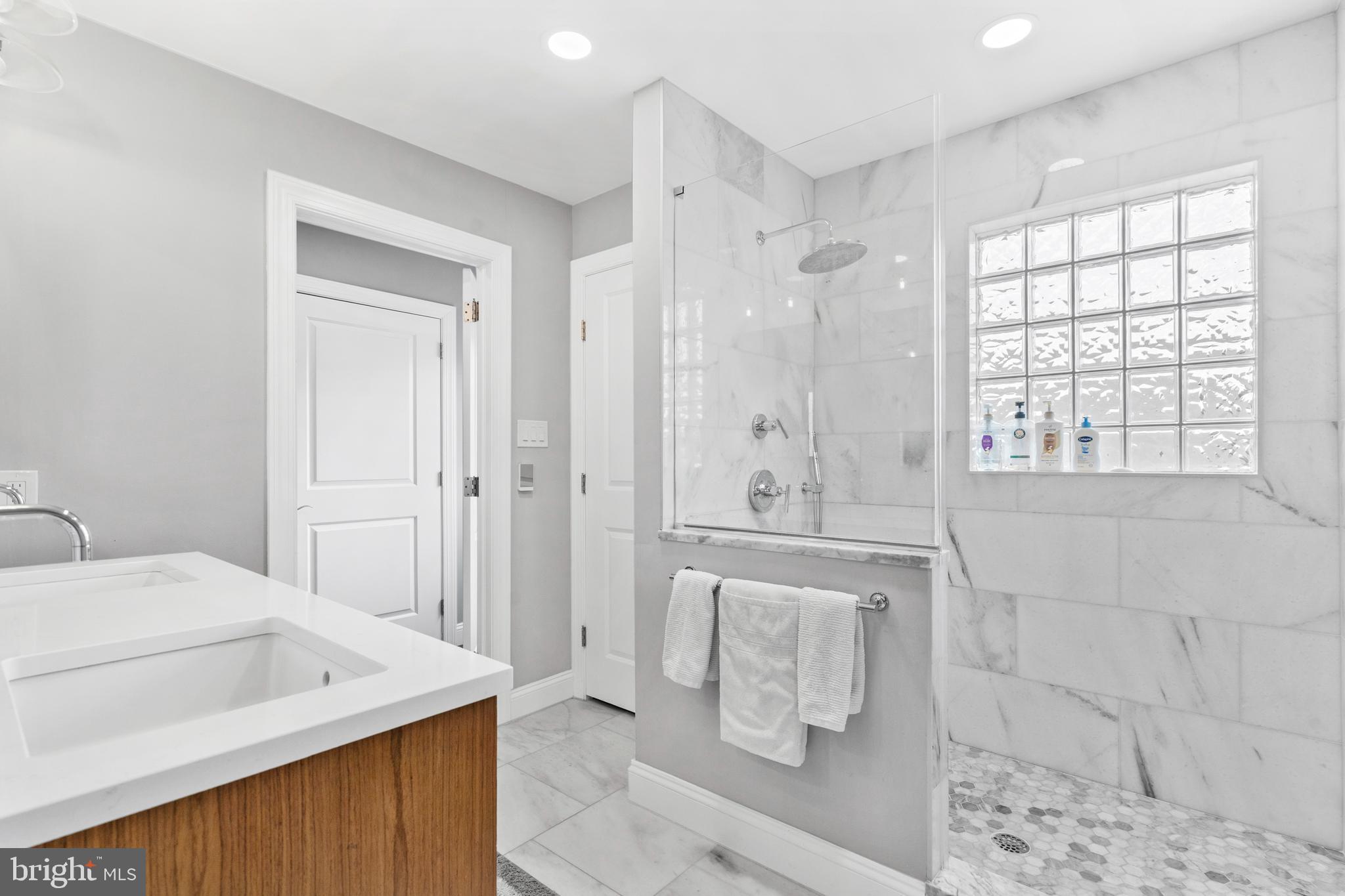 GRADUATE HOSPITAL - Residential