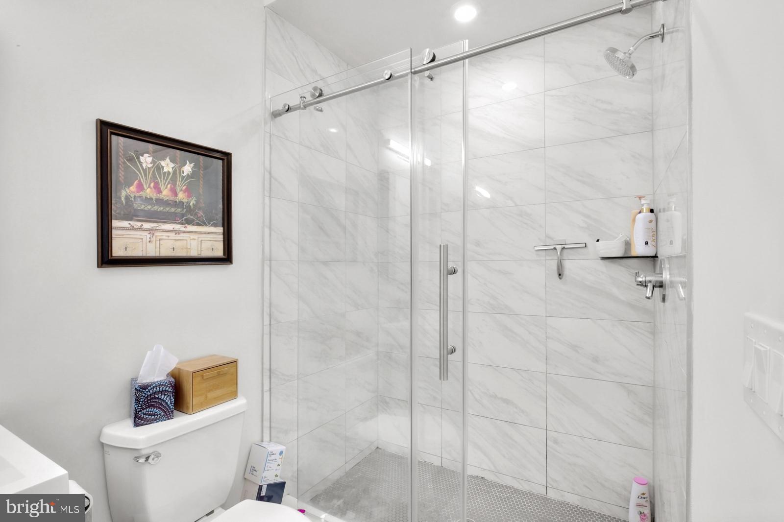 MANAYUNK - Residential Lease