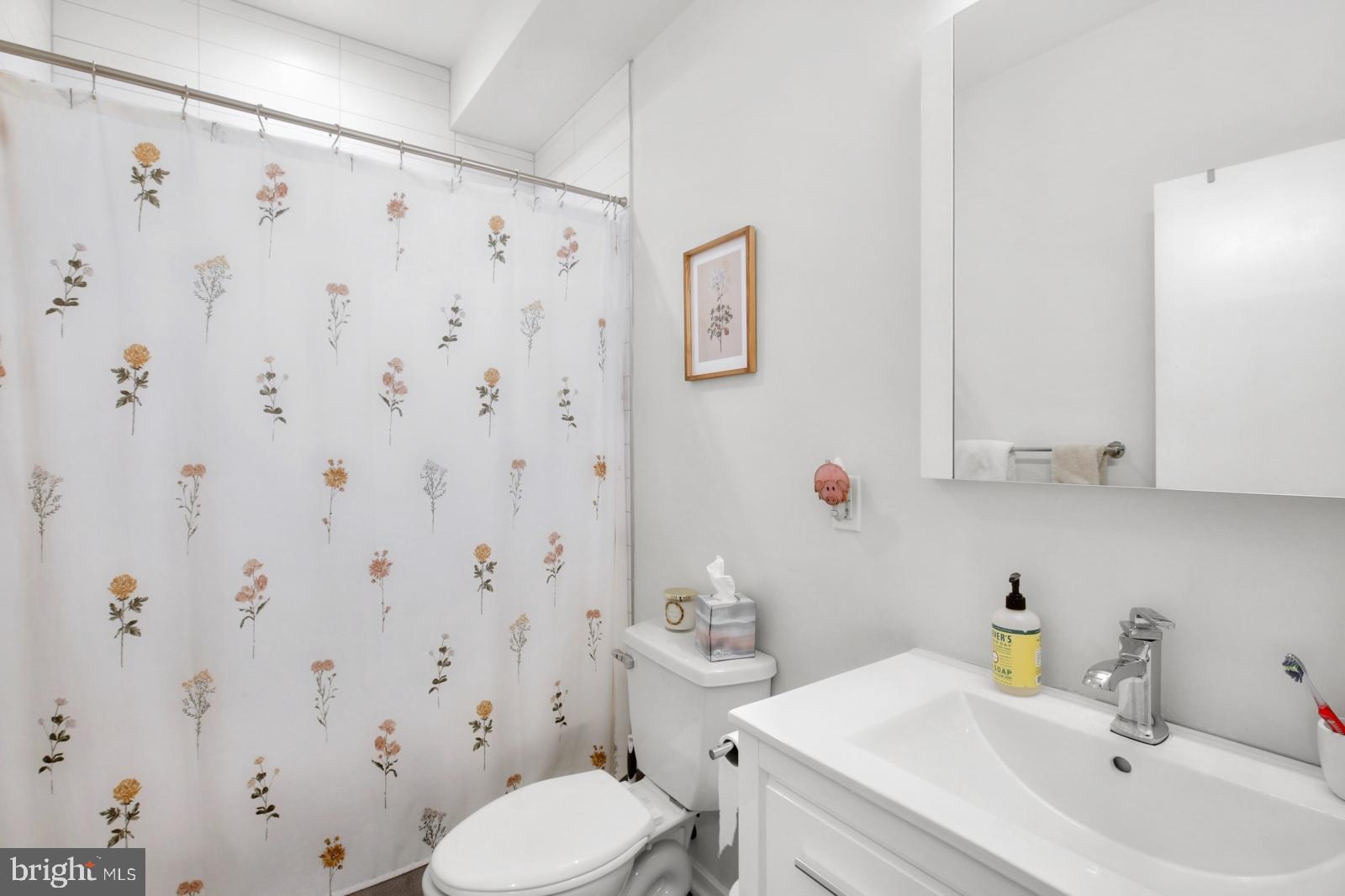 MANAYUNK - Residential Lease