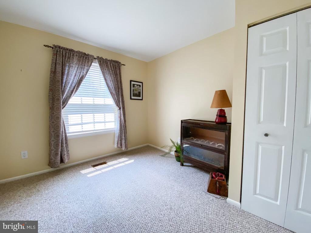 LOVETON FARMS - Residential