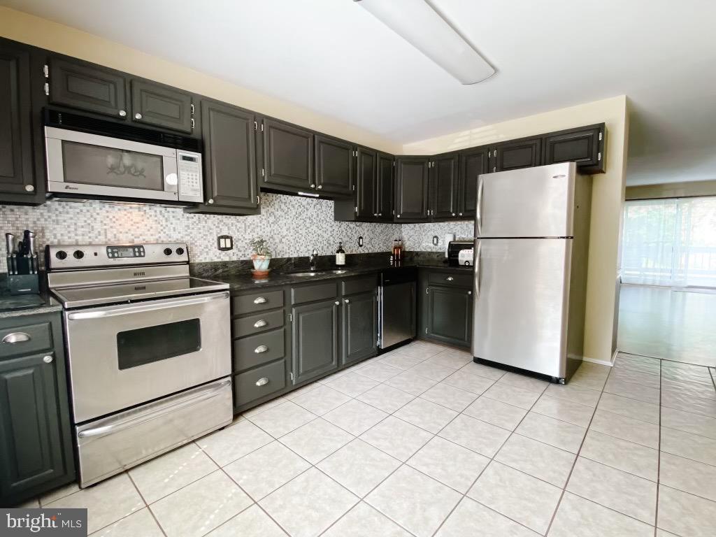 LOVETON FARMS - Residential