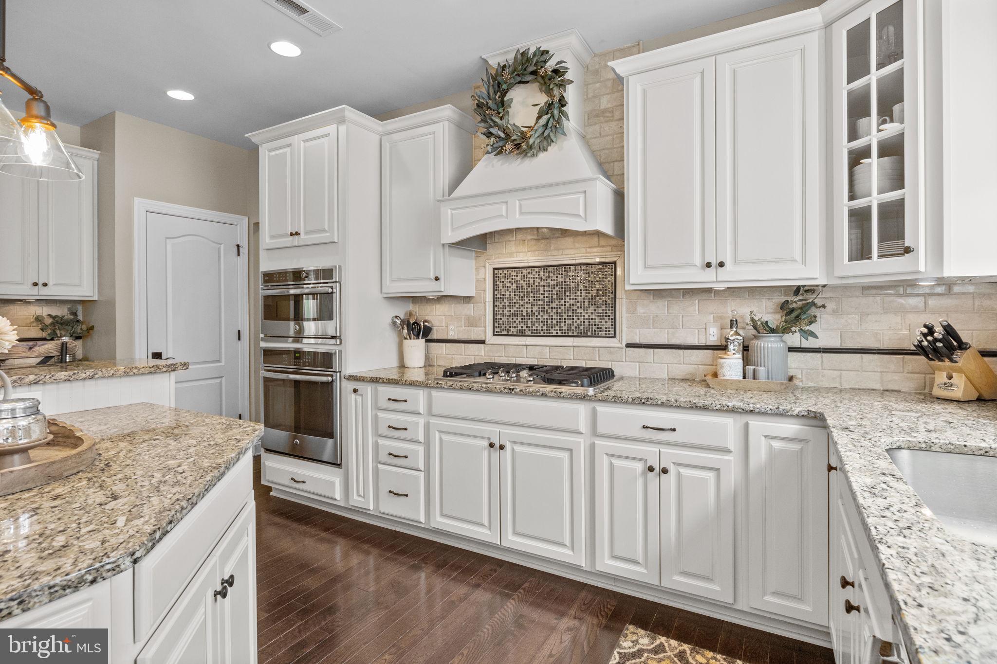 BROOKSHIRE ESTATES - Residential