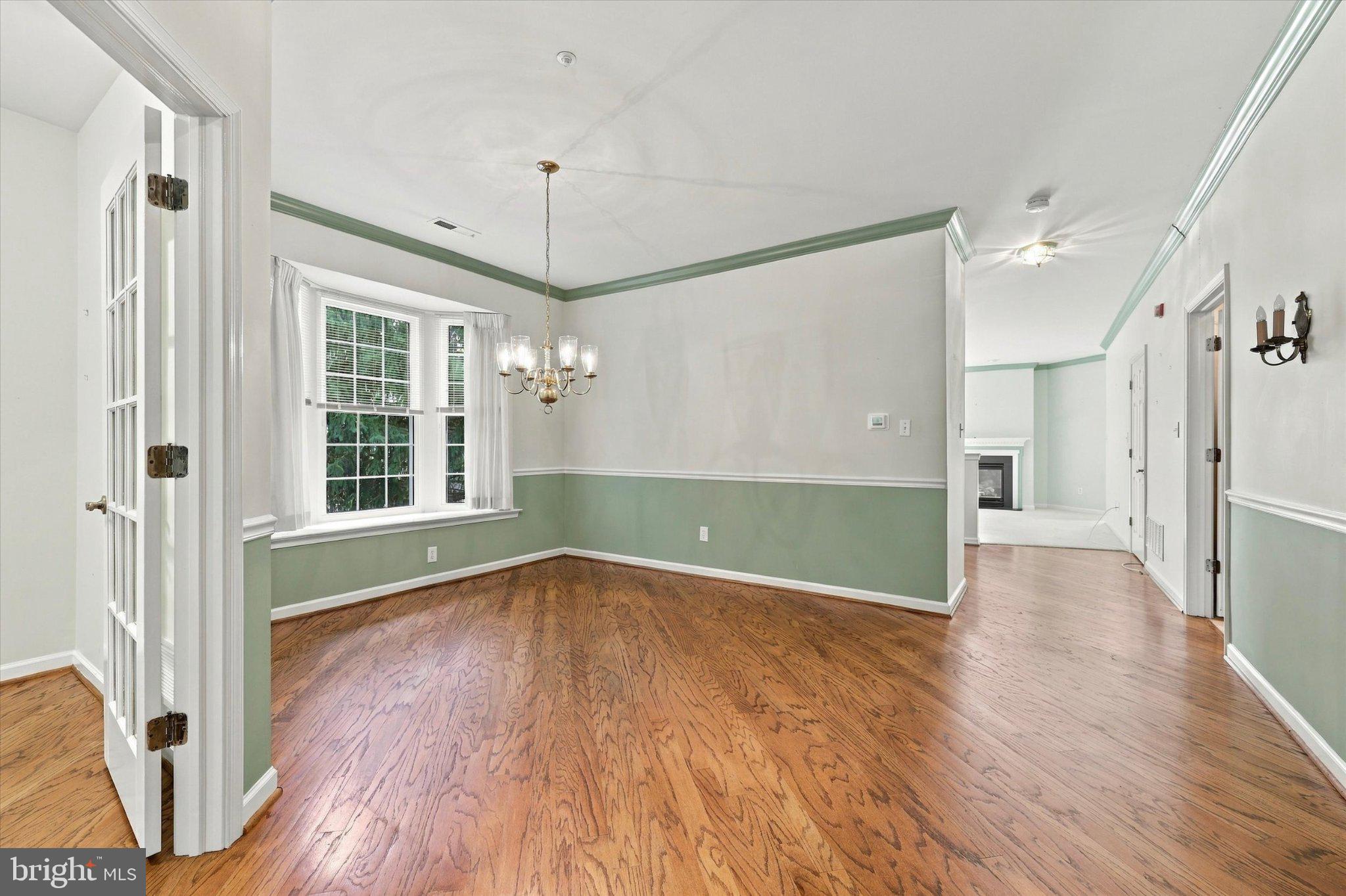 1511 COUNTRY CLUB DRIVE