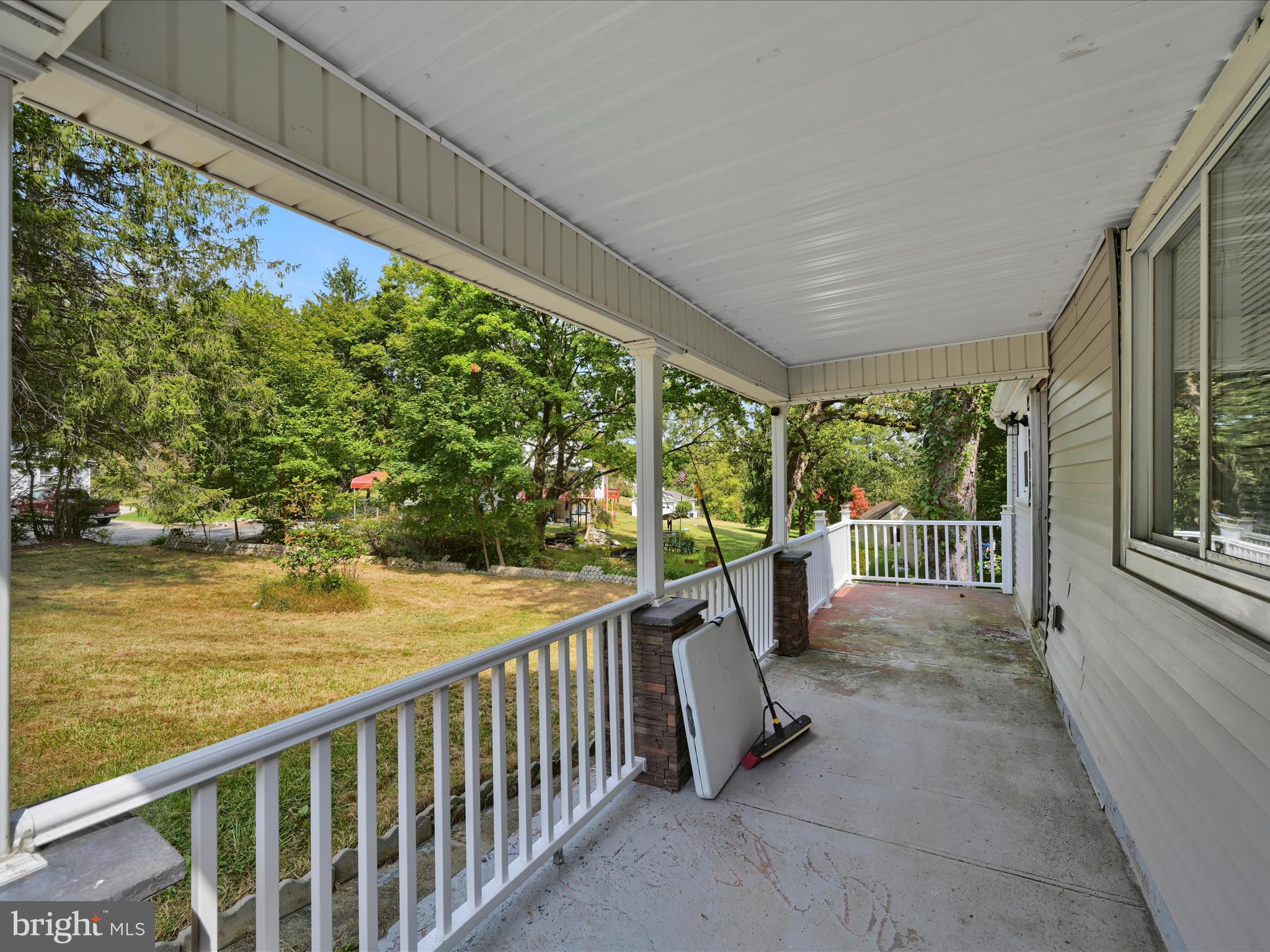 JONESTOWN - Residential