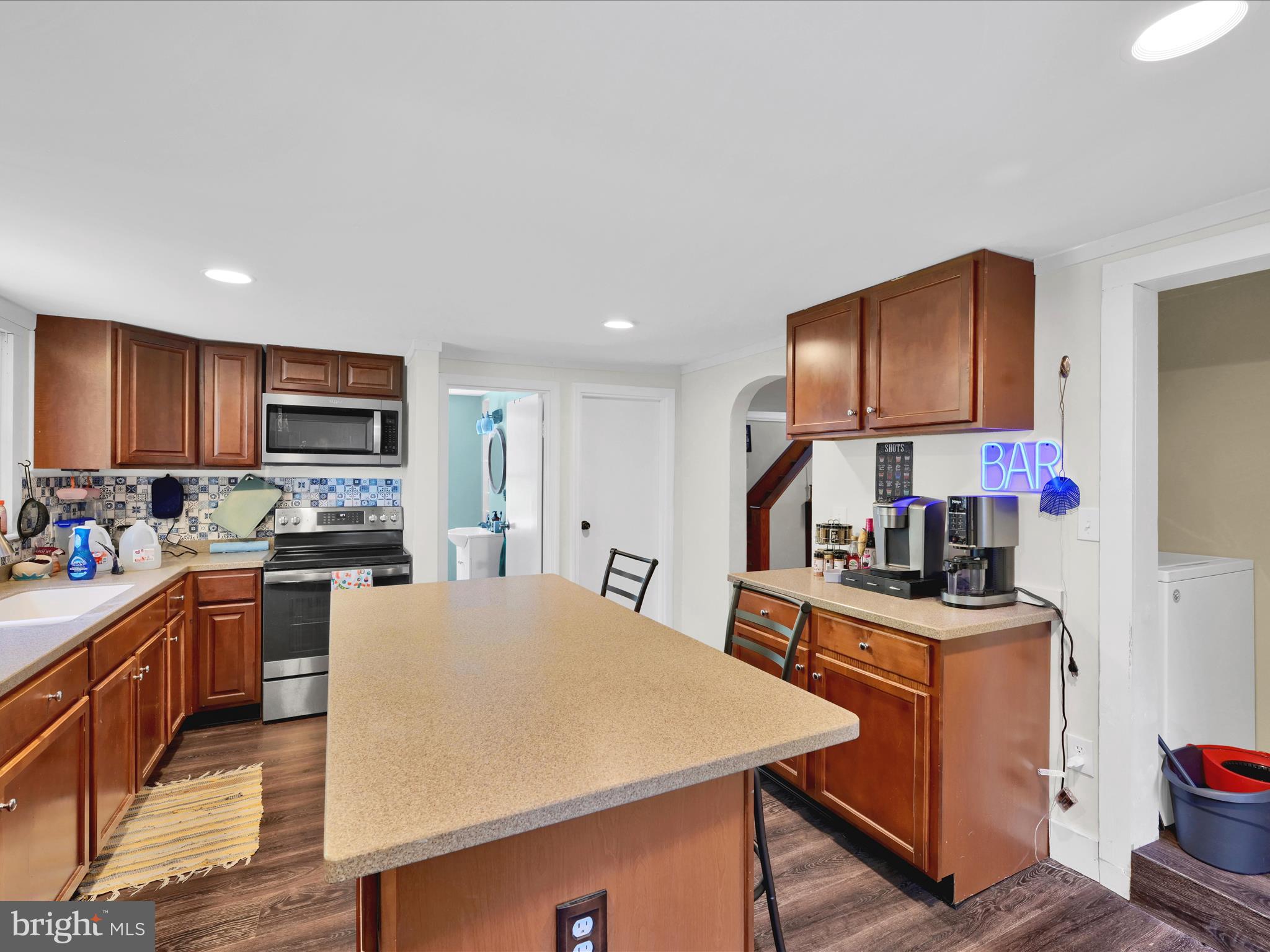 JONESTOWN - Residential