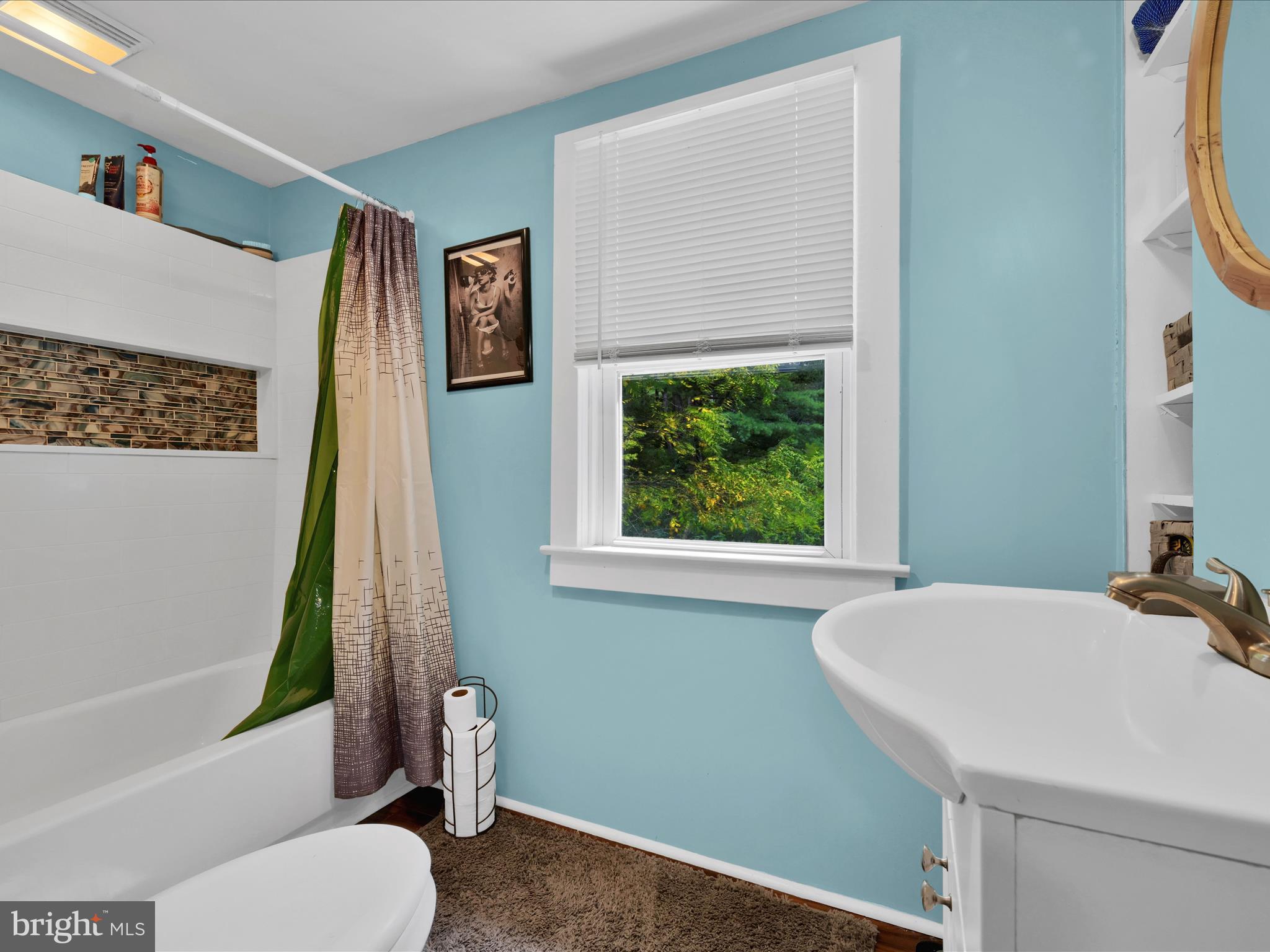 JONESTOWN - Residential